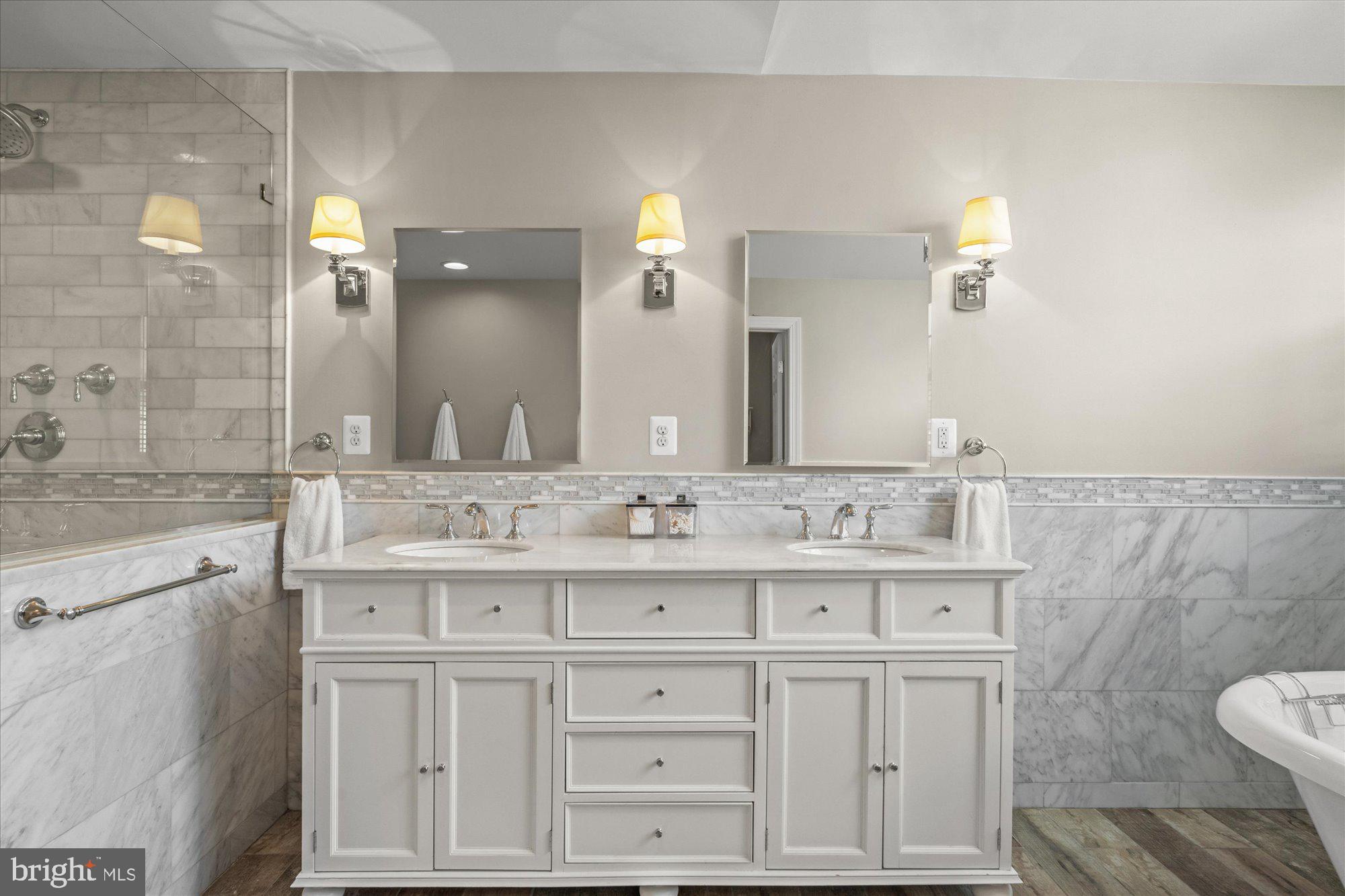 WILLOWS OF POTOMAC - Residential