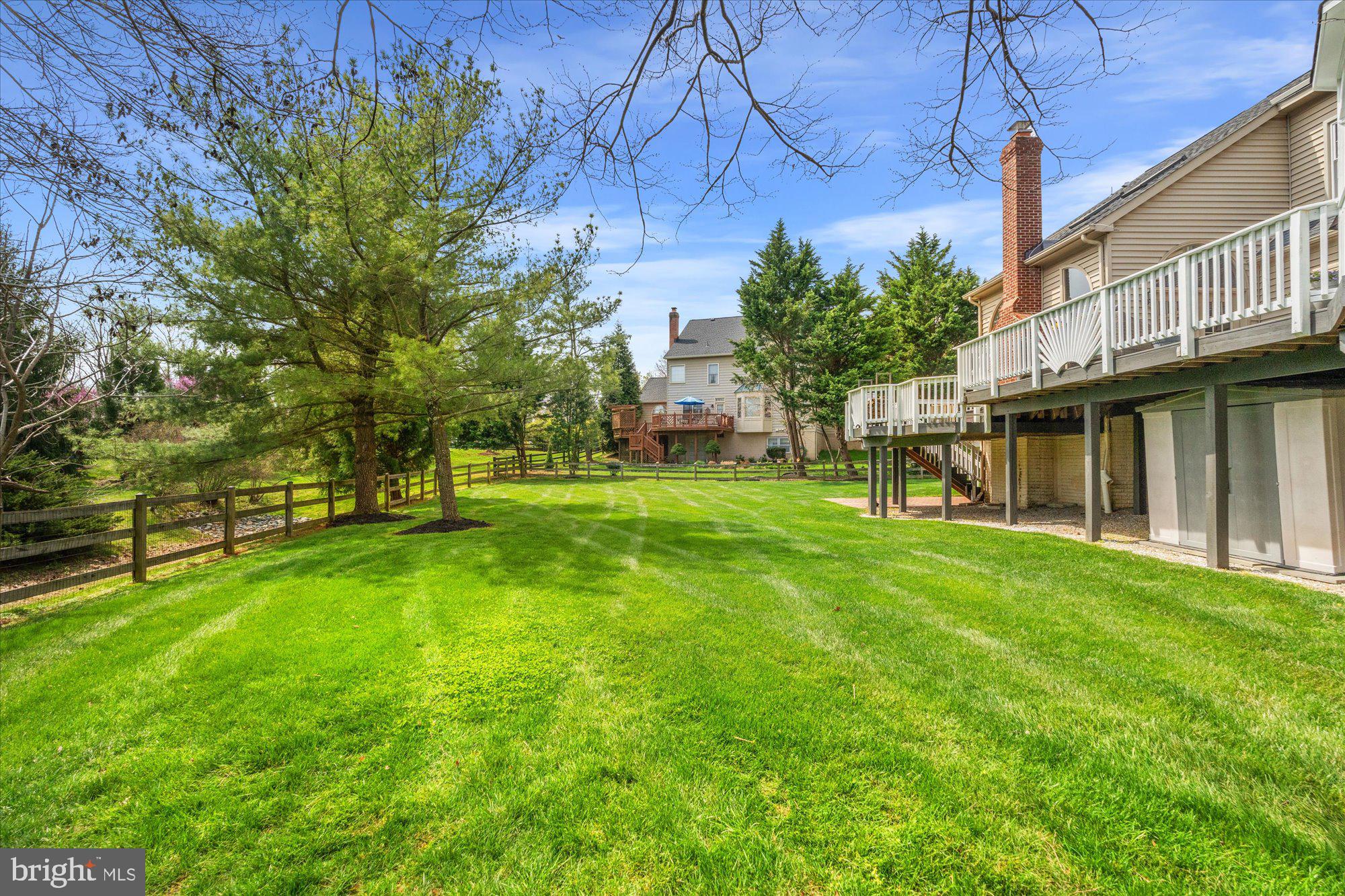 WILLOWS OF POTOMAC - Residential