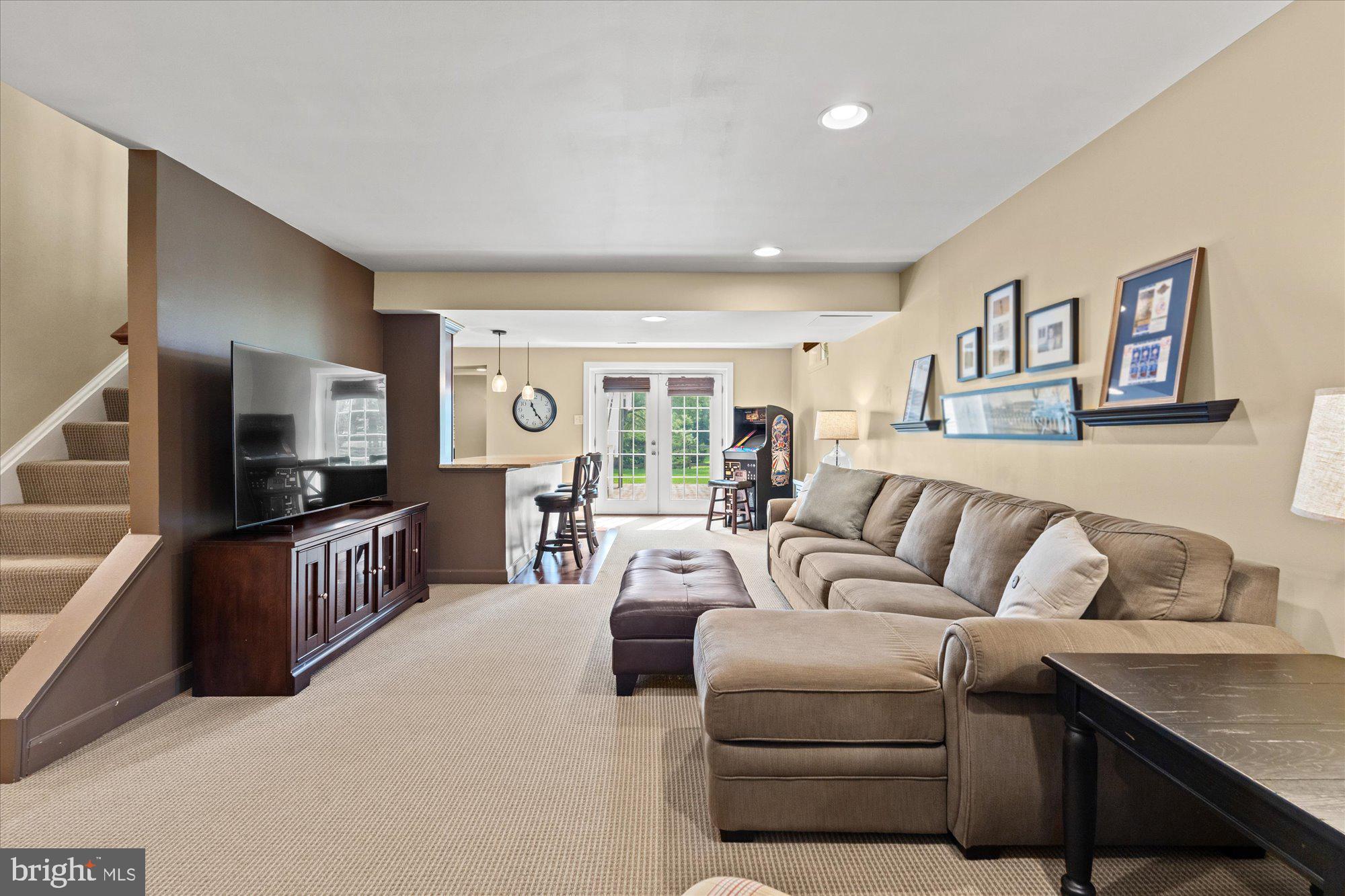 WILLOWS OF POTOMAC - Residential