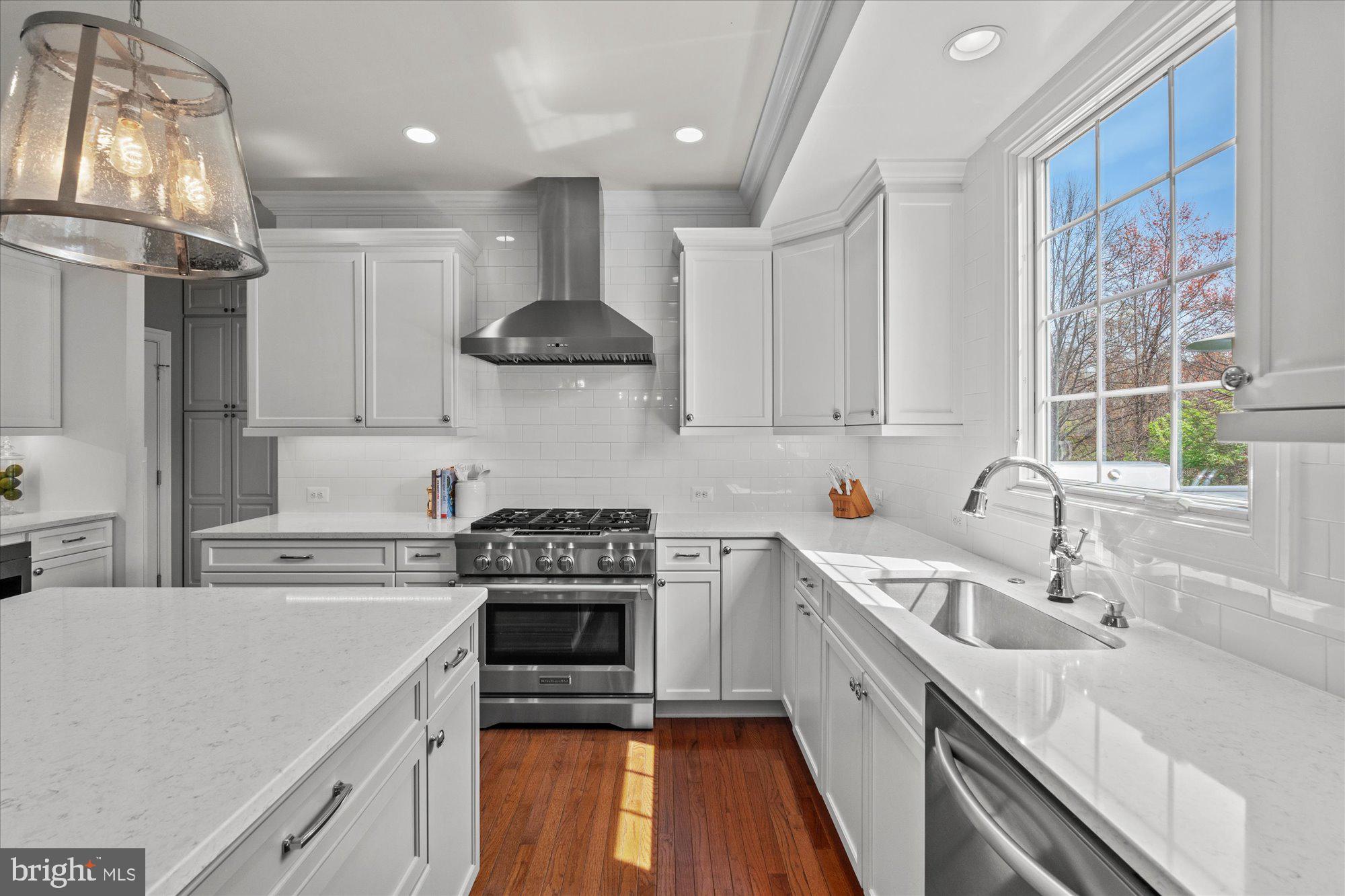 WILLOWS OF POTOMAC - Residential