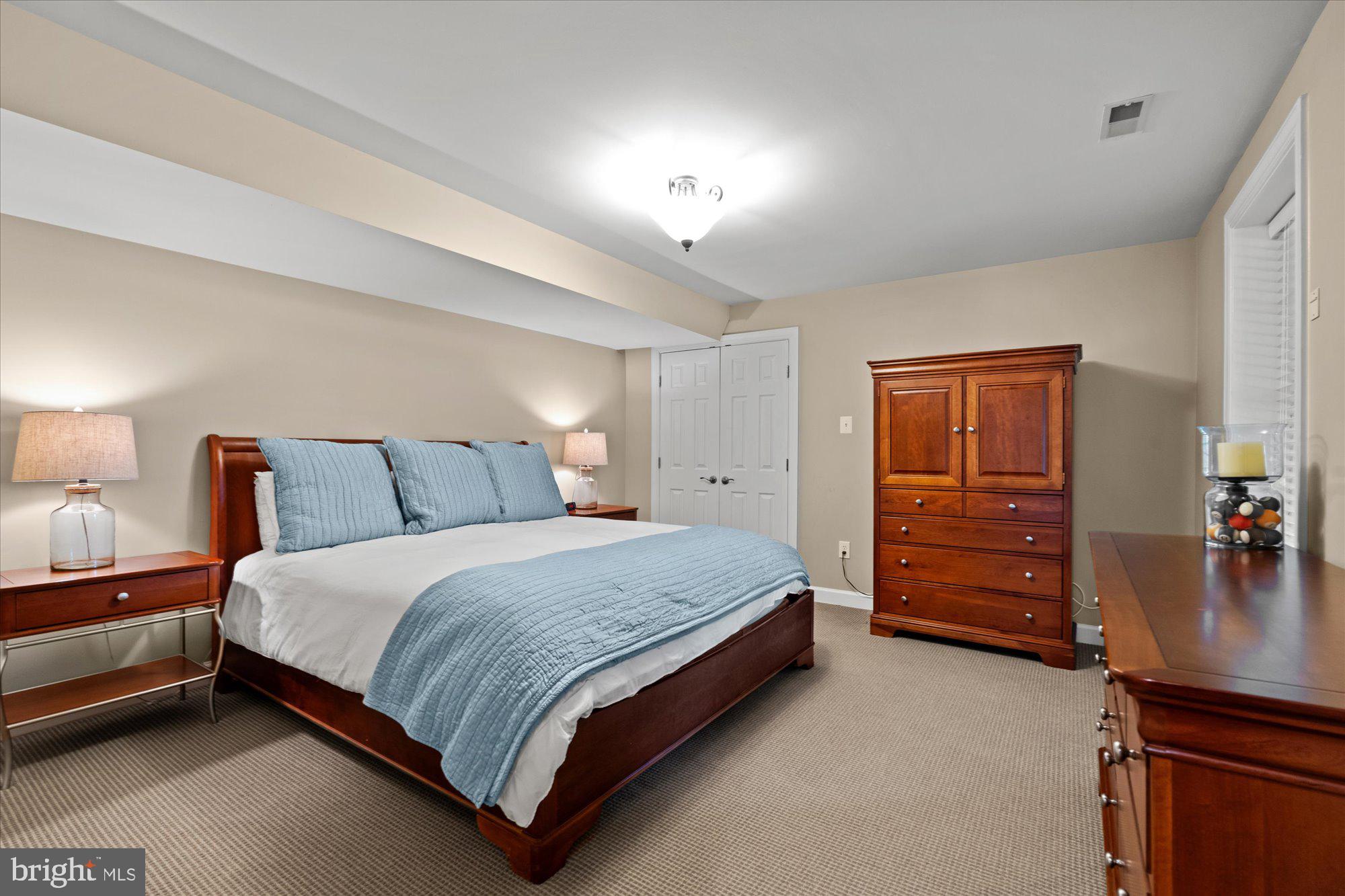 WILLOWS OF POTOMAC - Residential