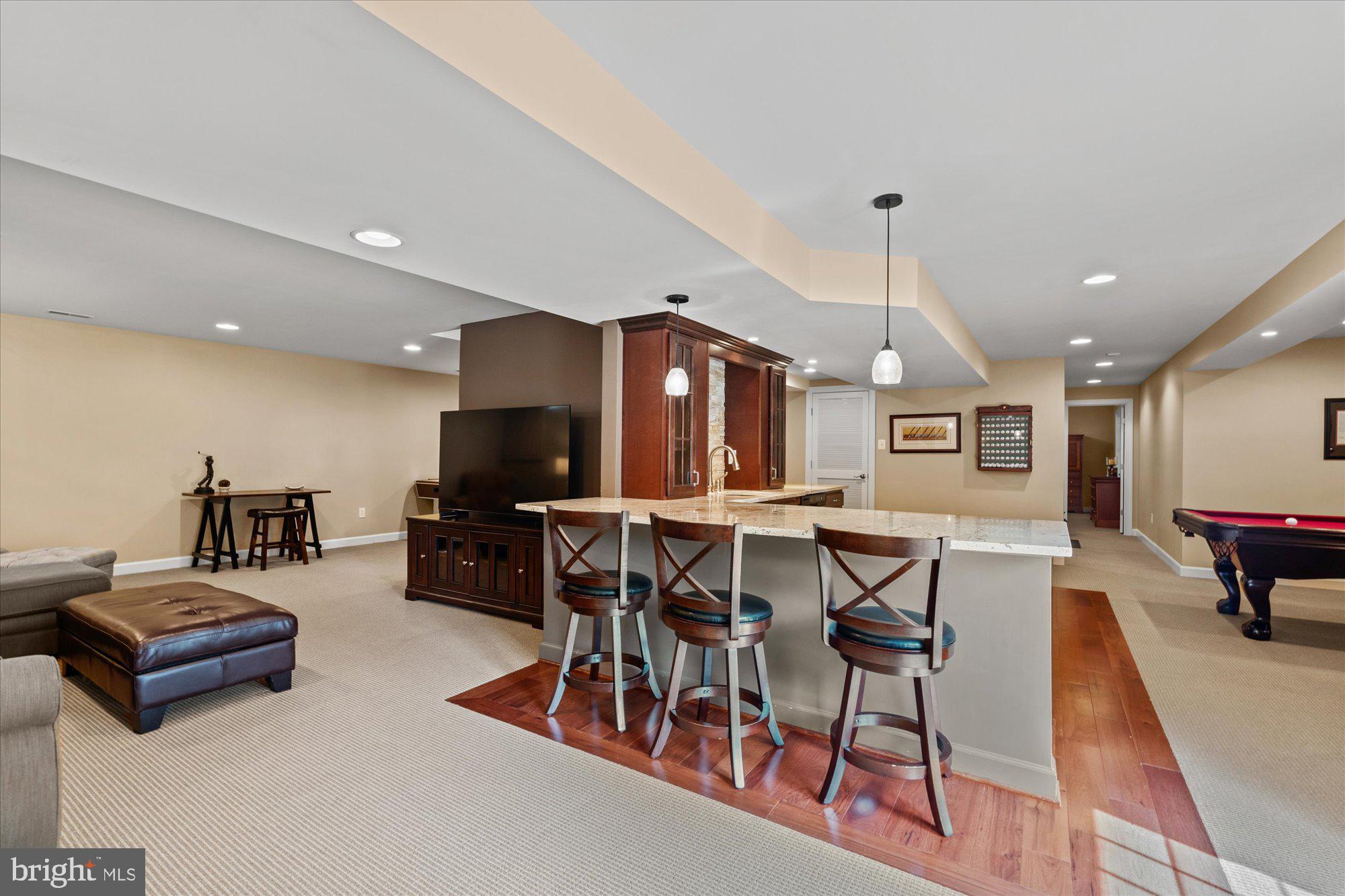 WILLOWS OF POTOMAC - Residential