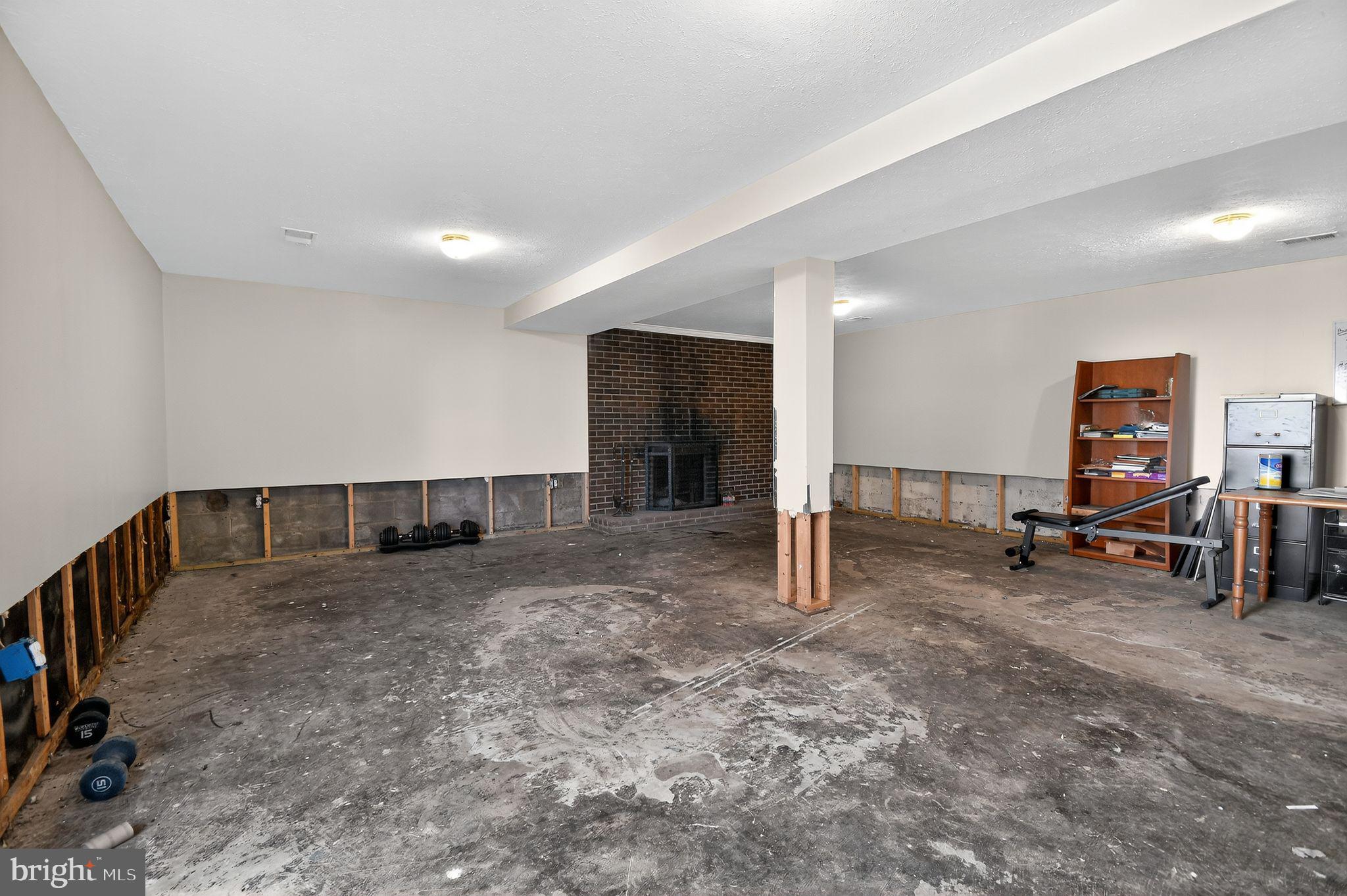 MARLBORO MEADOWS - Residential