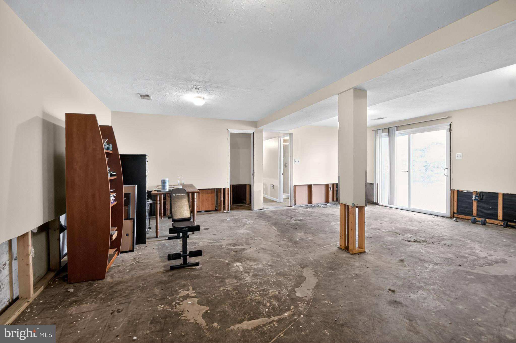 MARLBORO MEADOWS - Residential