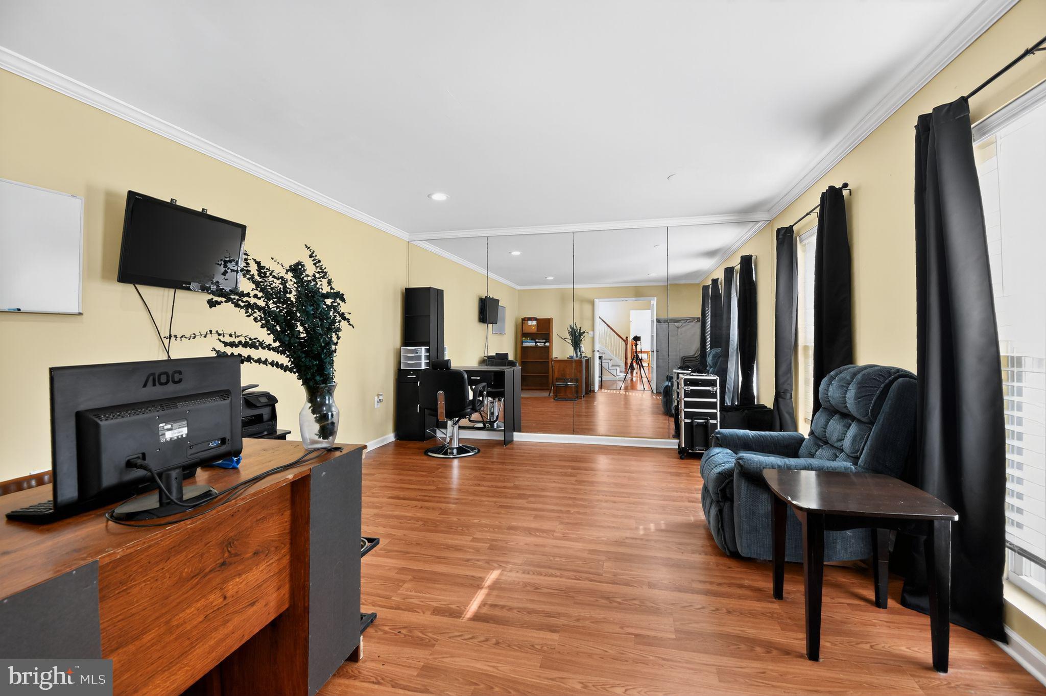 MARLBORO MEADOWS - Residential