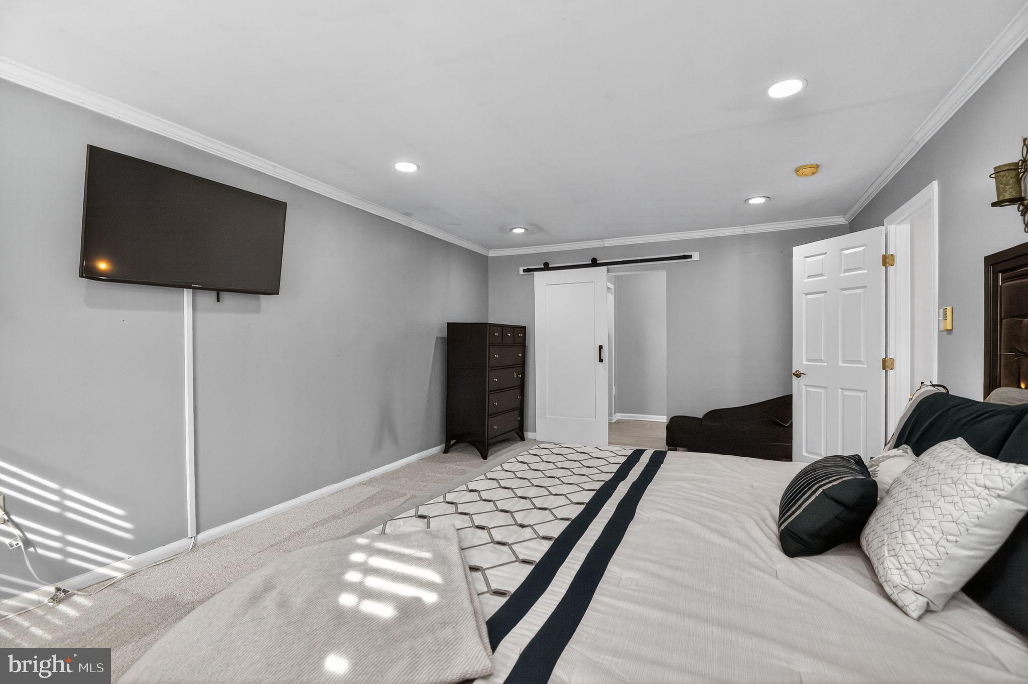 MARLBORO MEADOWS - Residential