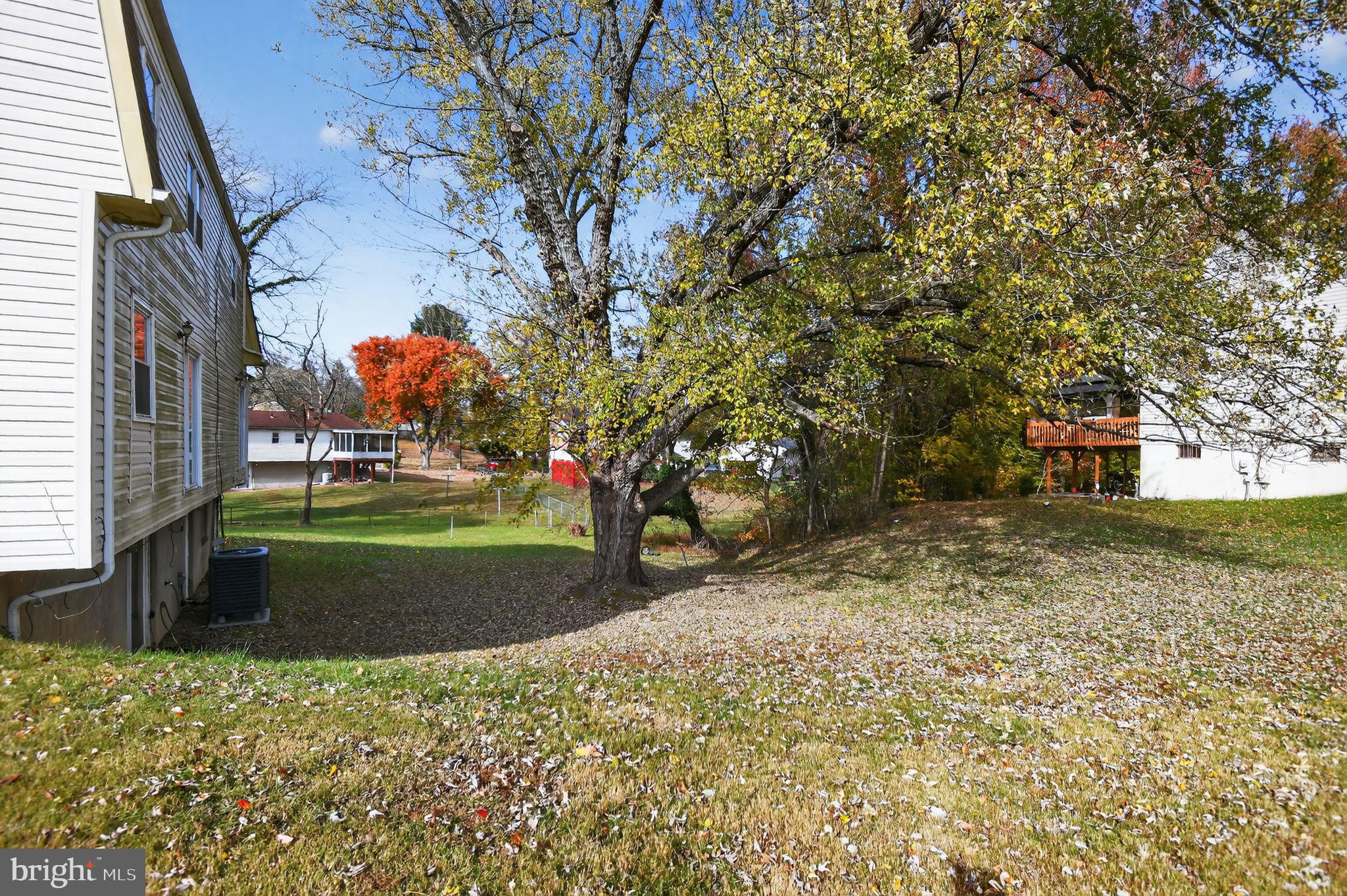 MARLBORO MEADOWS - Residential