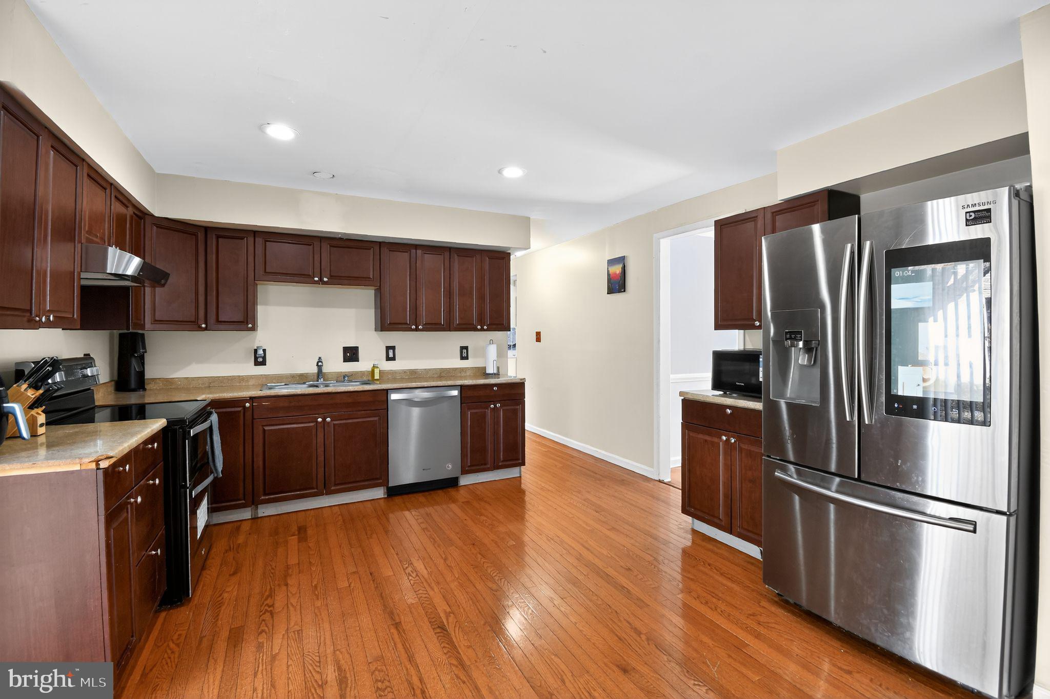 MARLBORO MEADOWS - Residential