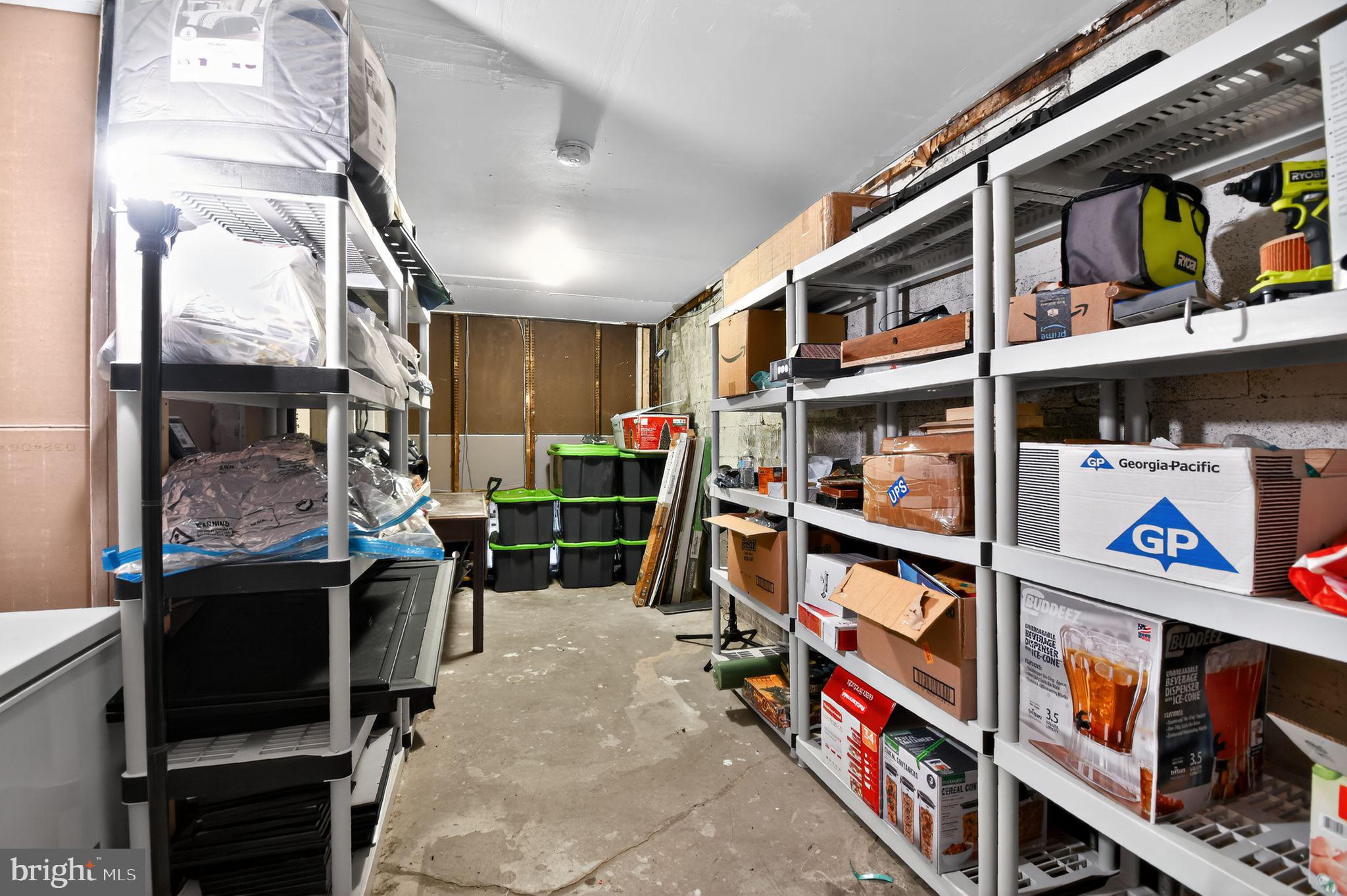 MARLBORO MEADOWS - Residential