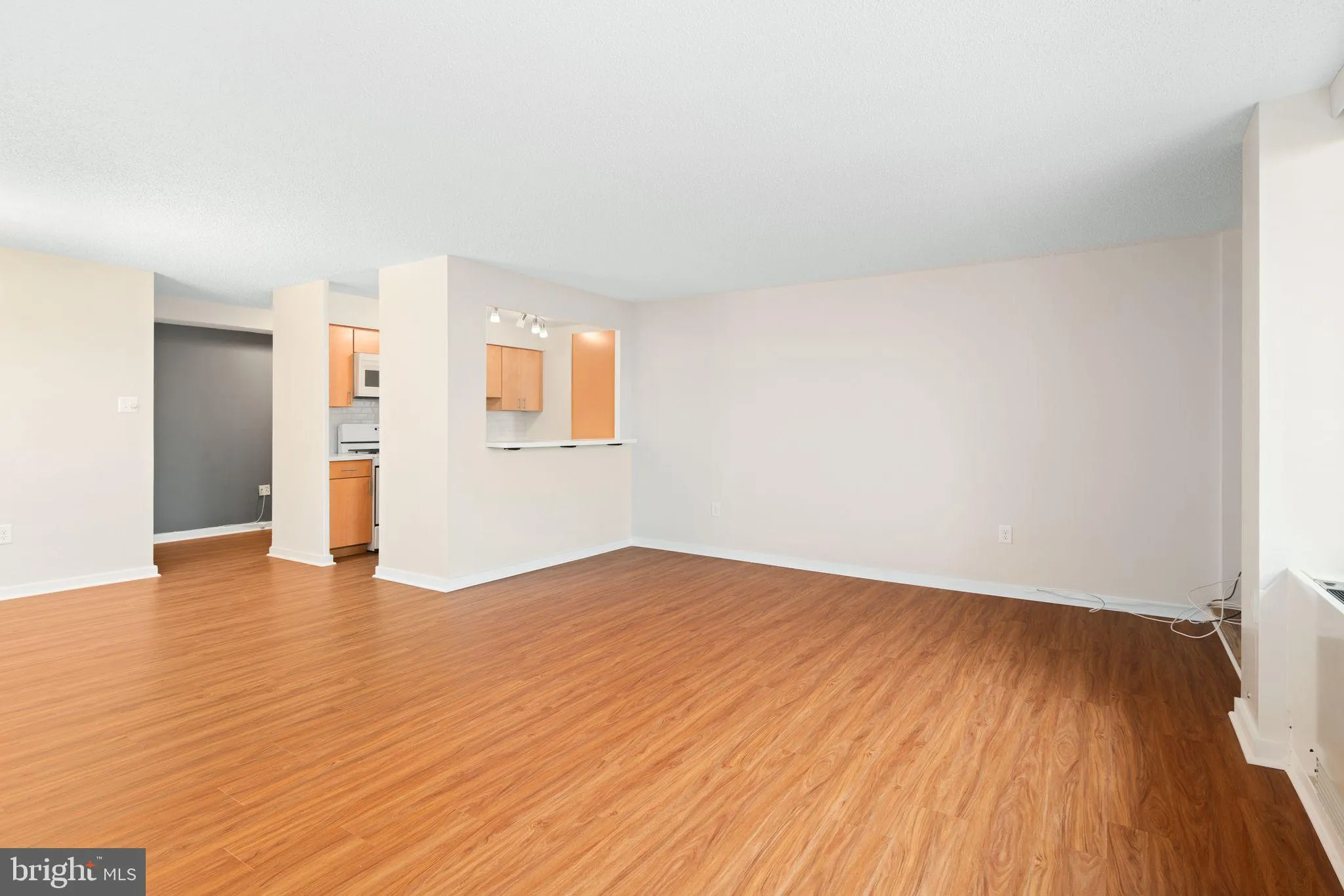 Philadelphia, Pennsylvania 19106, United States, 1 Bedroom Bedrooms, ,1 BathroomBathrooms,Residential,Contingent,52078