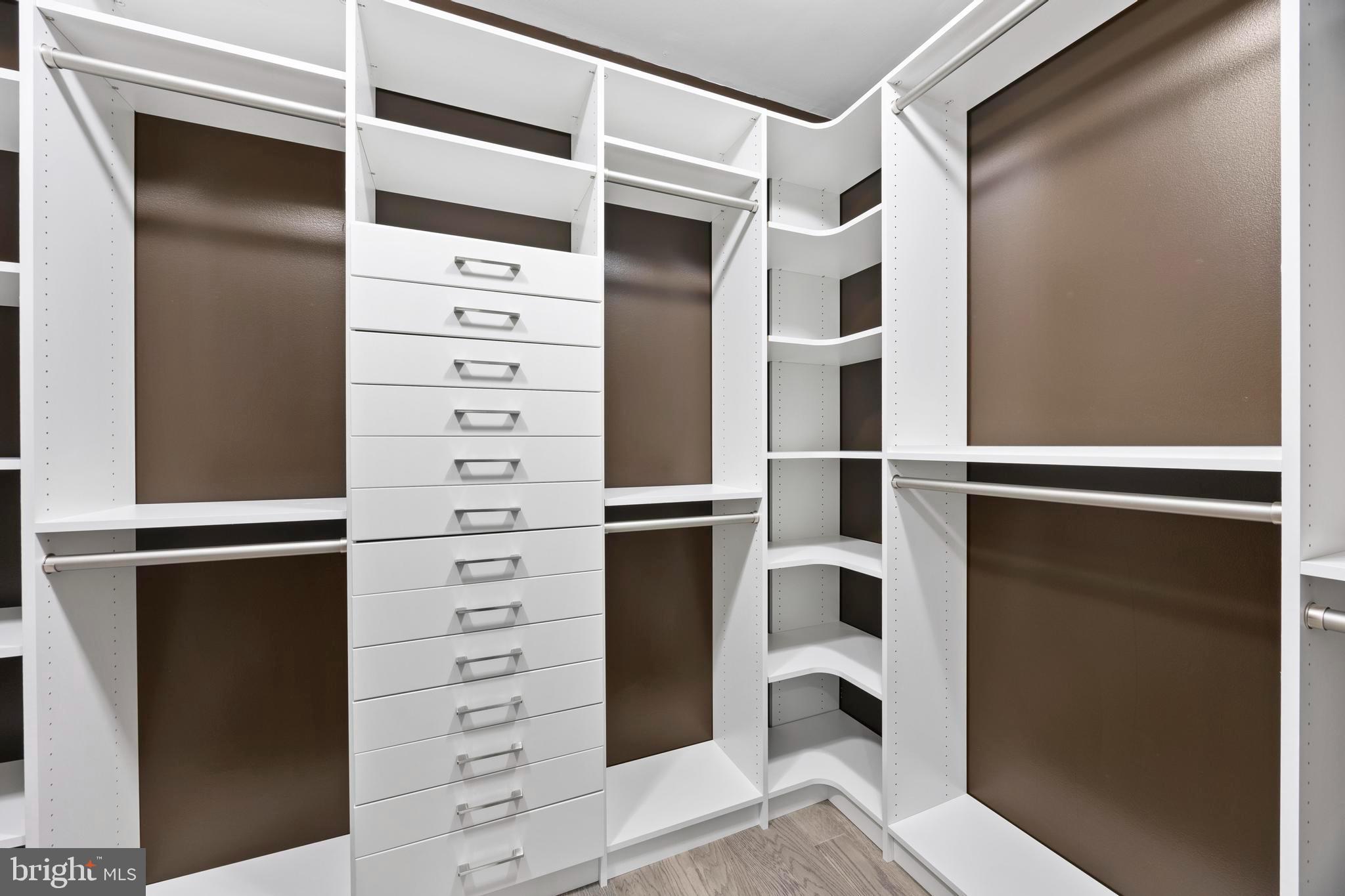 POTOMAC OVERLOOK CONDO - Residential