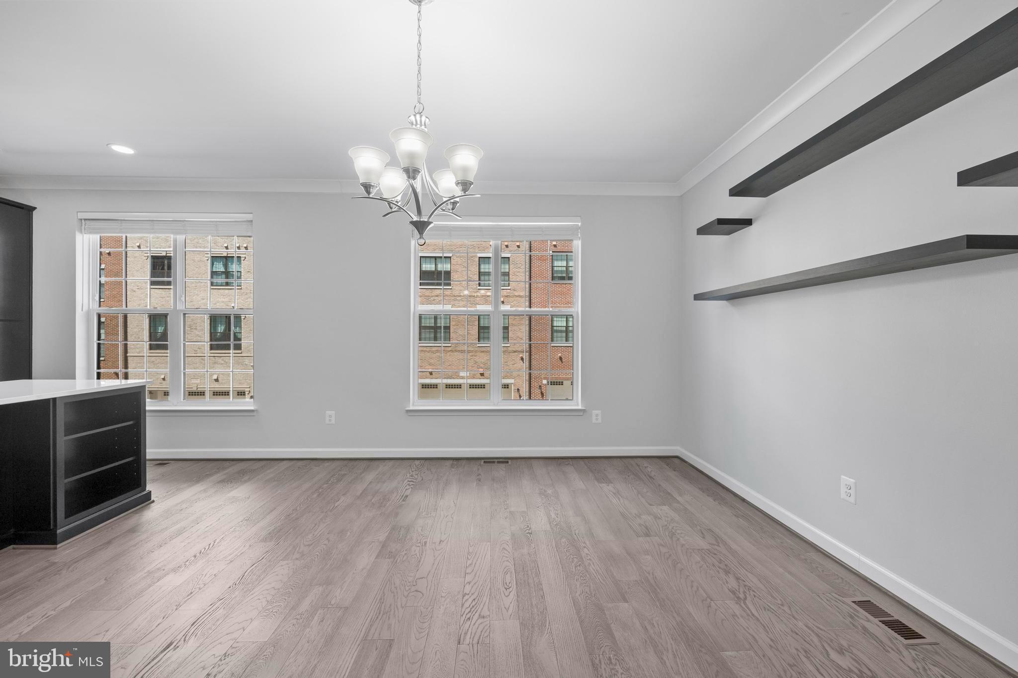 POTOMAC OVERLOOK CONDO - Residential