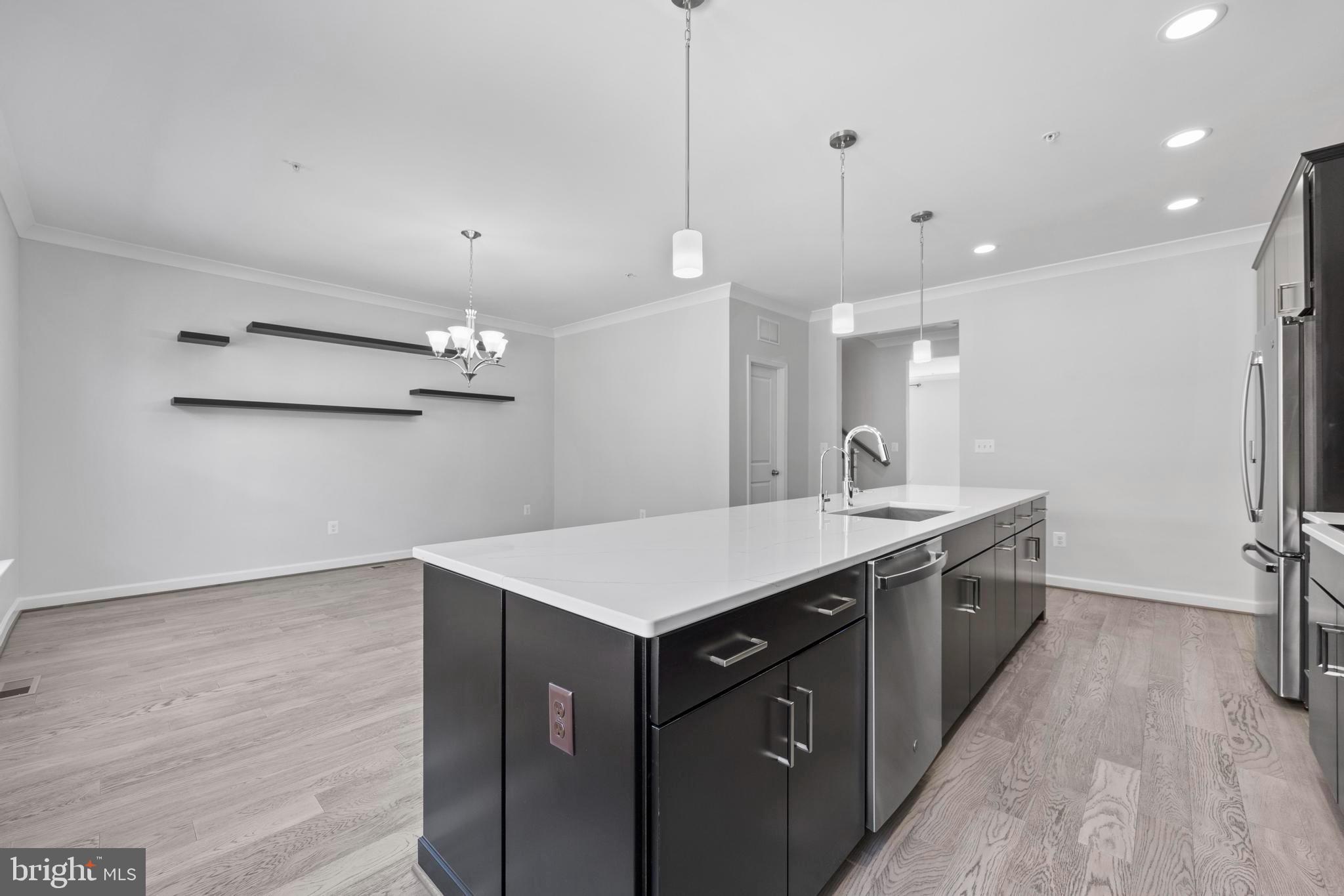 POTOMAC OVERLOOK CONDO - Residential