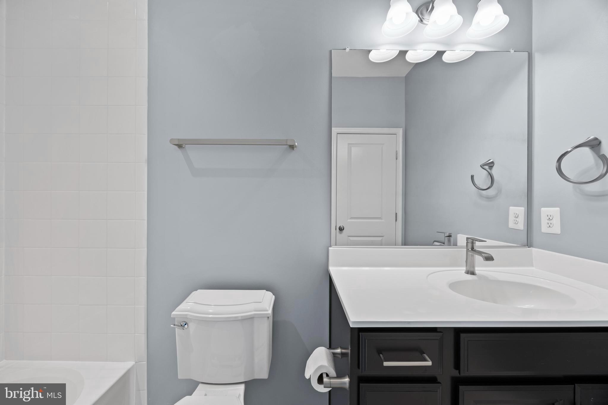 POTOMAC OVERLOOK CONDO - Residential
