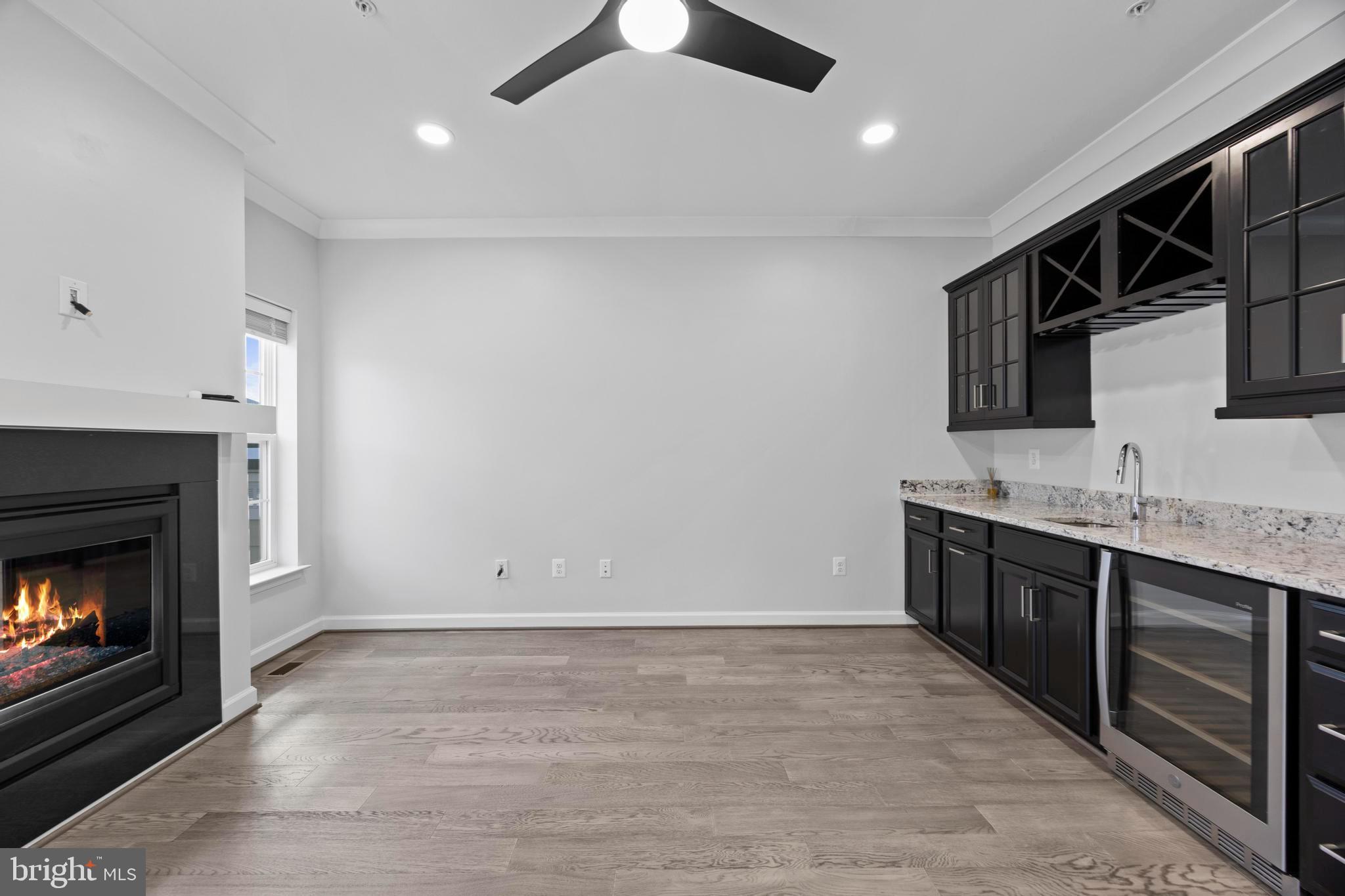 POTOMAC OVERLOOK CONDO - Residential