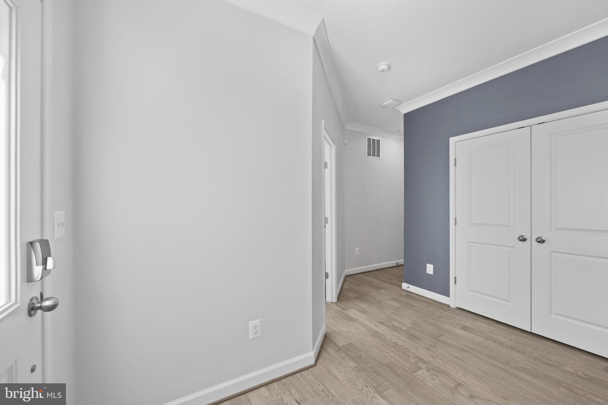 POTOMAC OVERLOOK CONDO - Residential