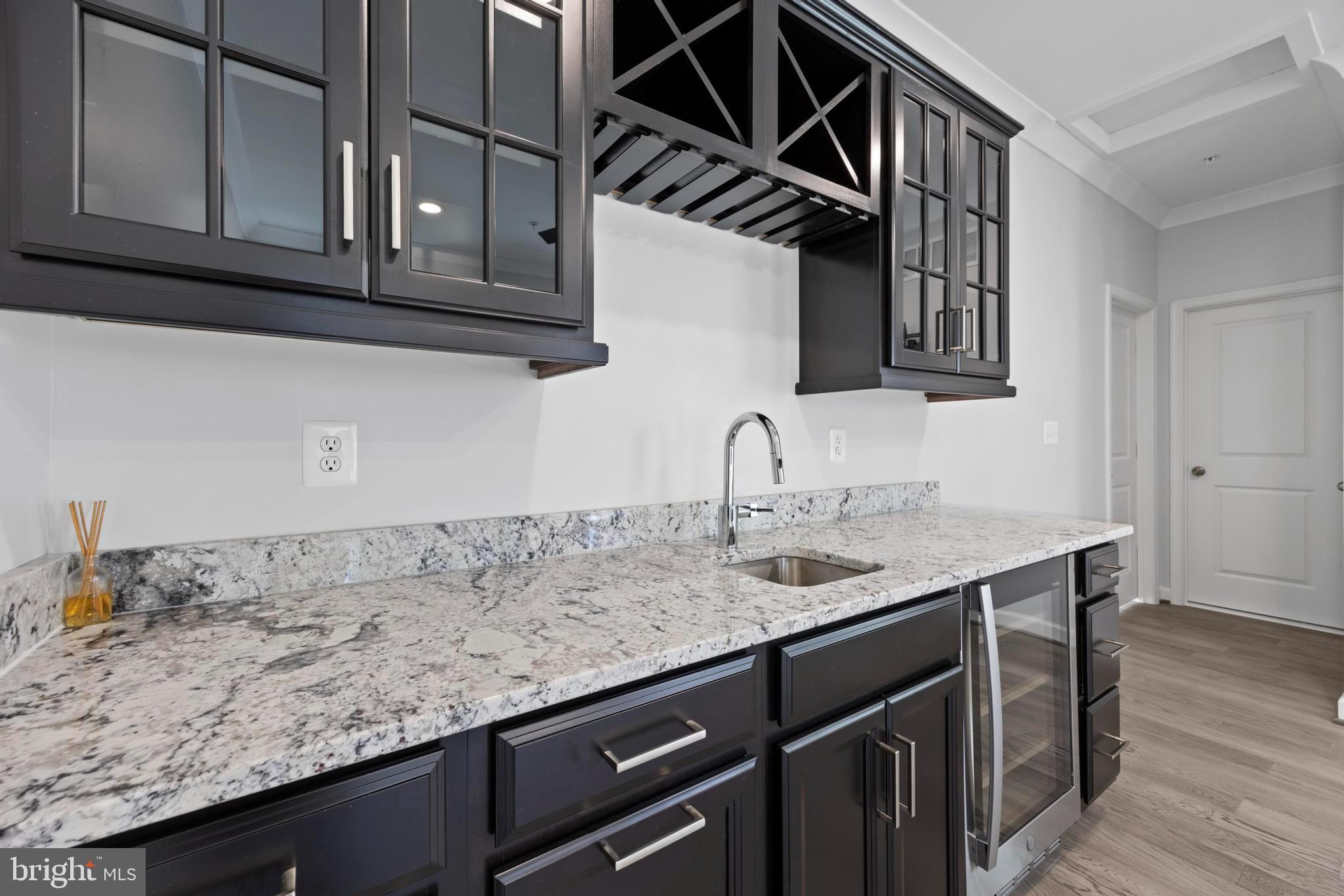 POTOMAC OVERLOOK CONDO - Residential