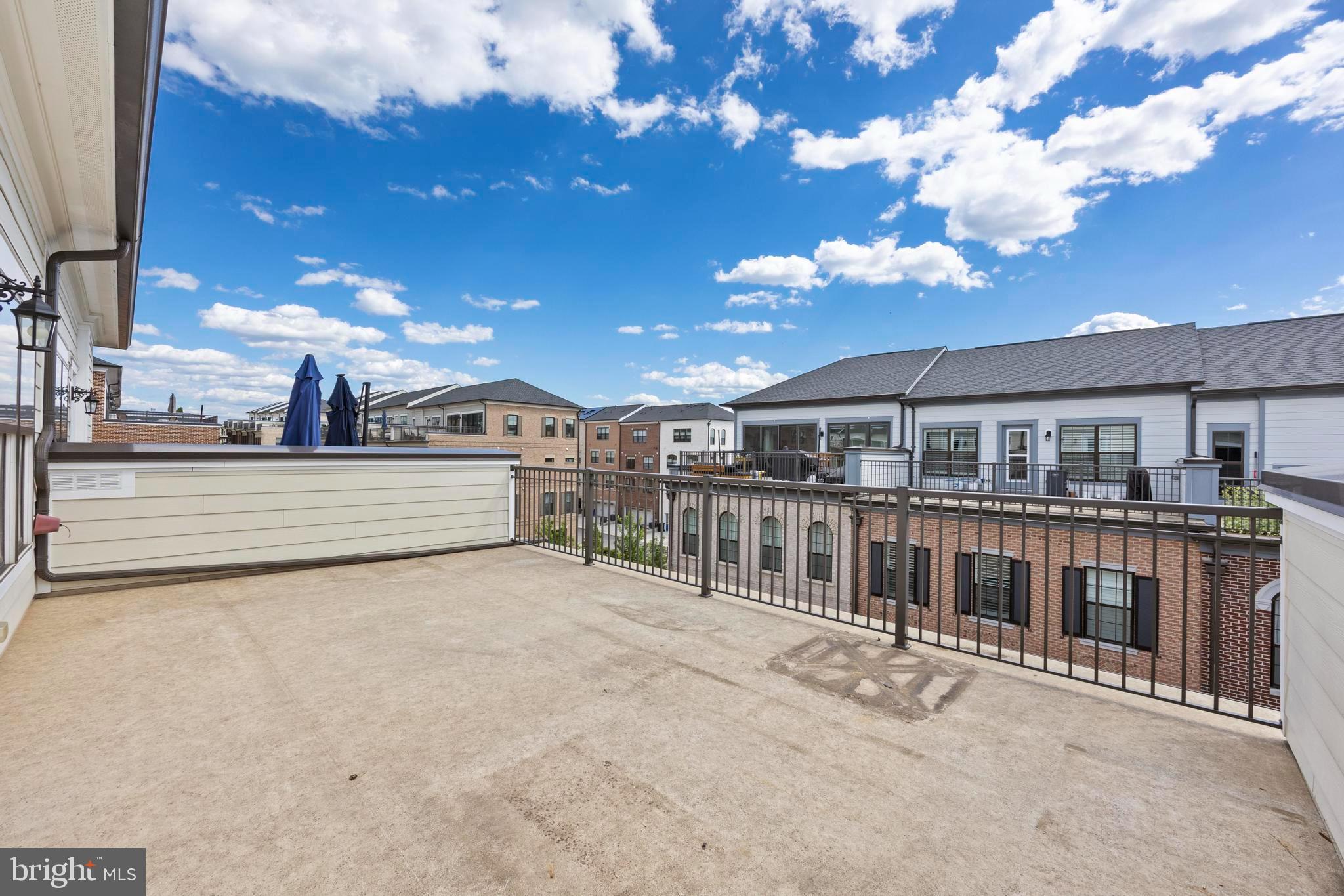 POTOMAC OVERLOOK CONDO - Residential