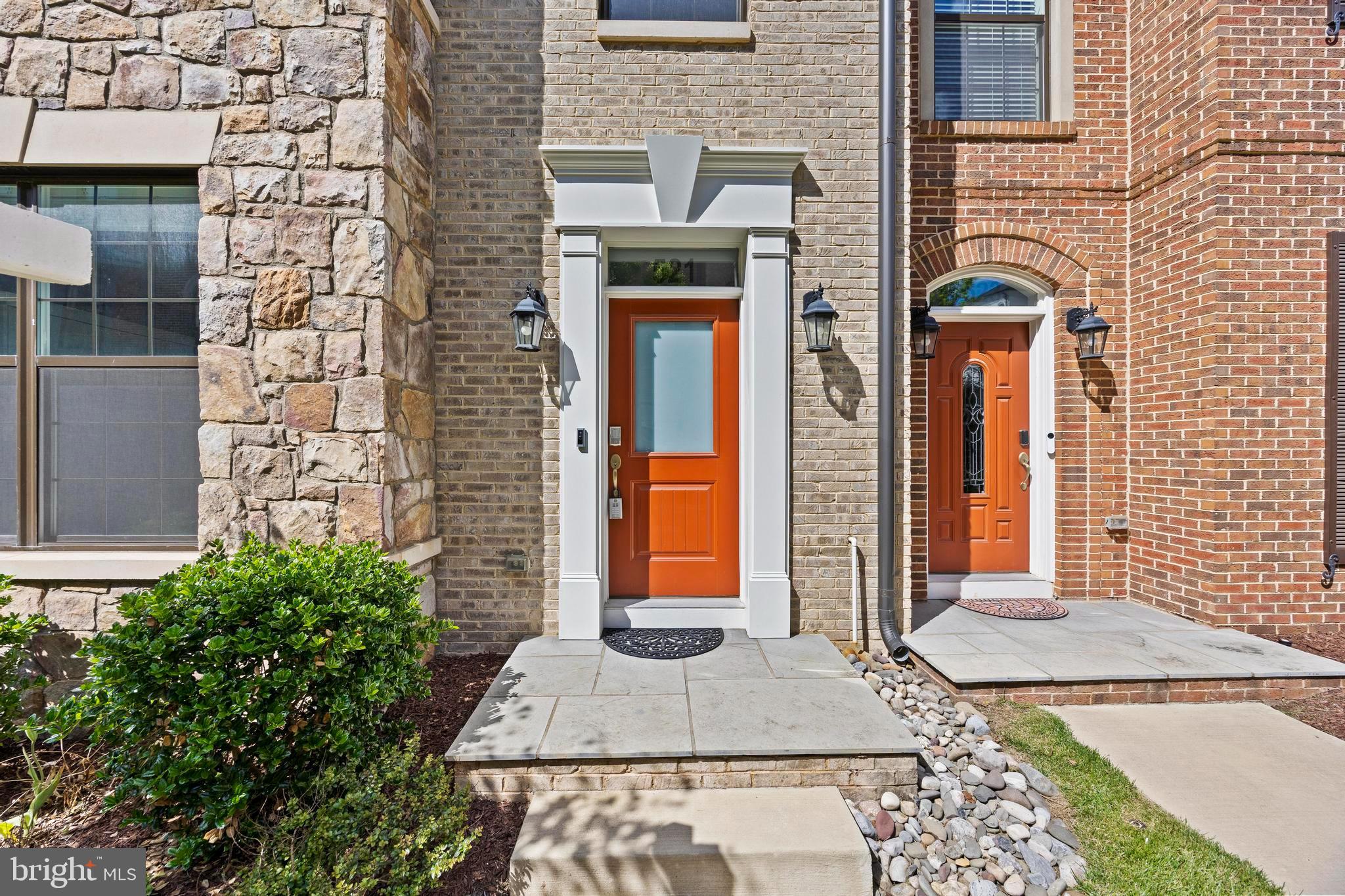 POTOMAC OVERLOOK CONDO - Residential