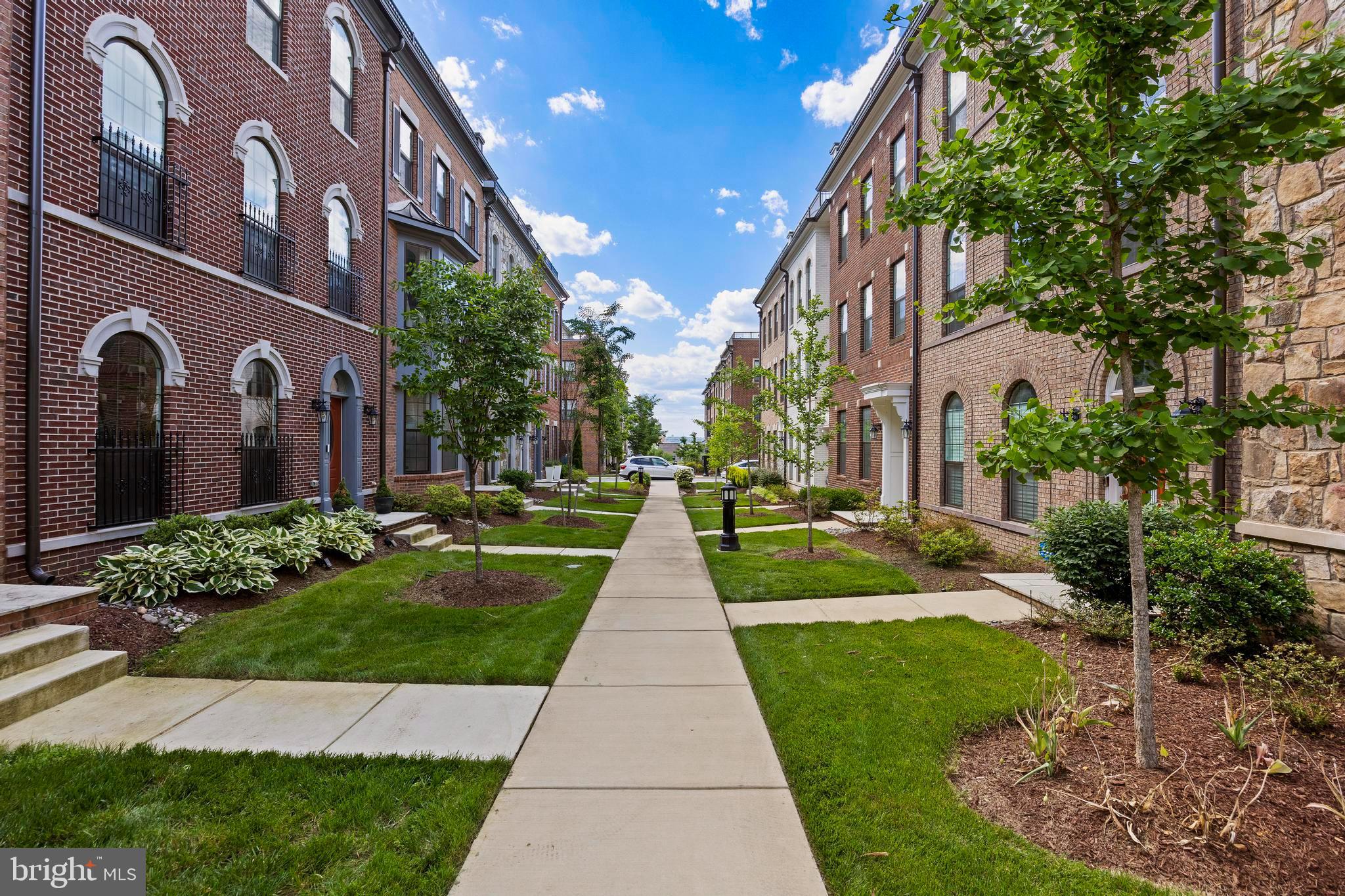 POTOMAC OVERLOOK CONDO - Residential