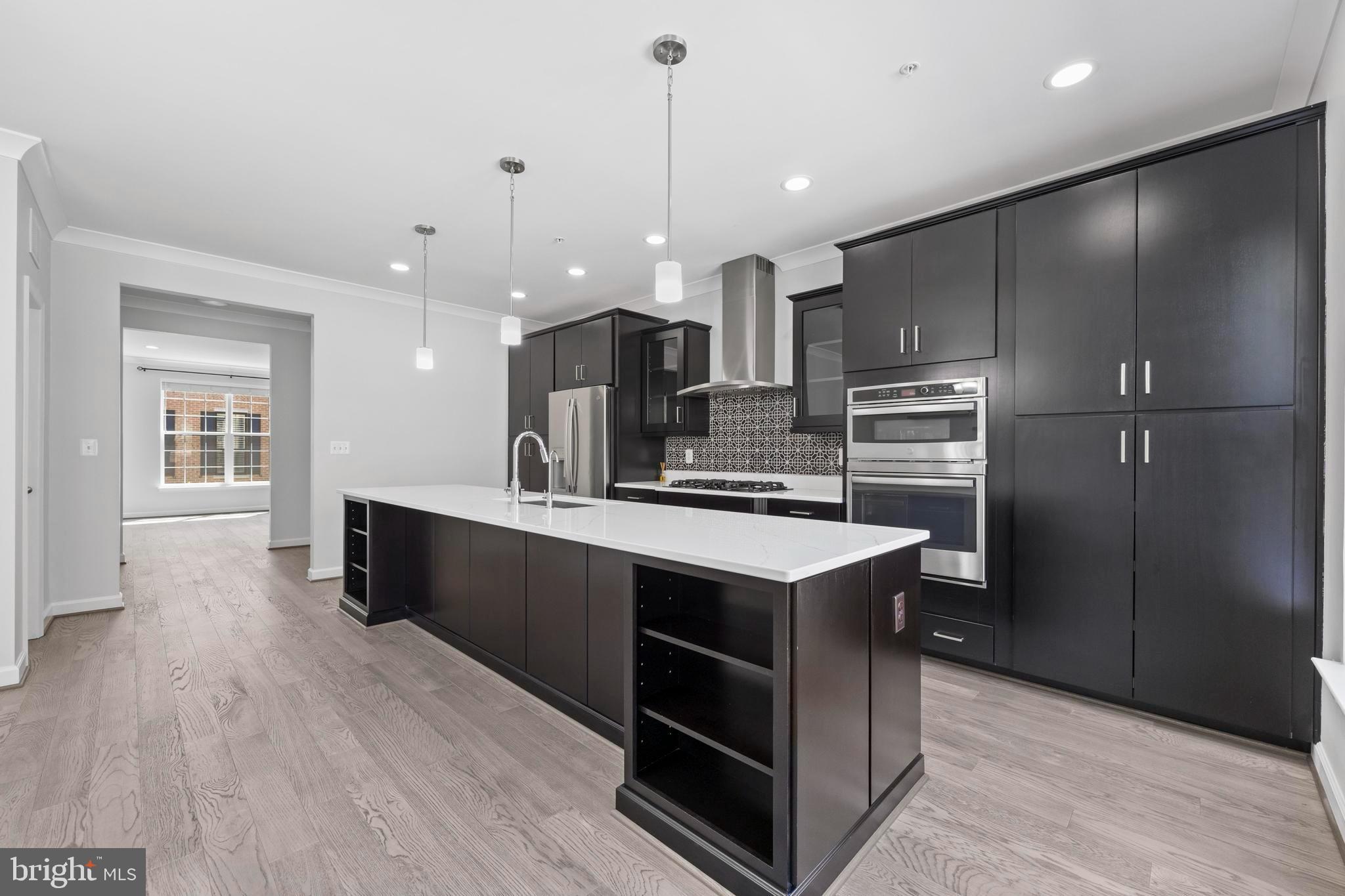 POTOMAC OVERLOOK CONDO - Residential
