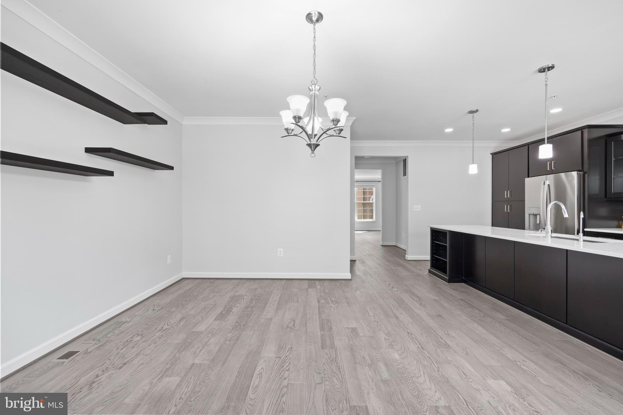 POTOMAC OVERLOOK CONDO - Residential