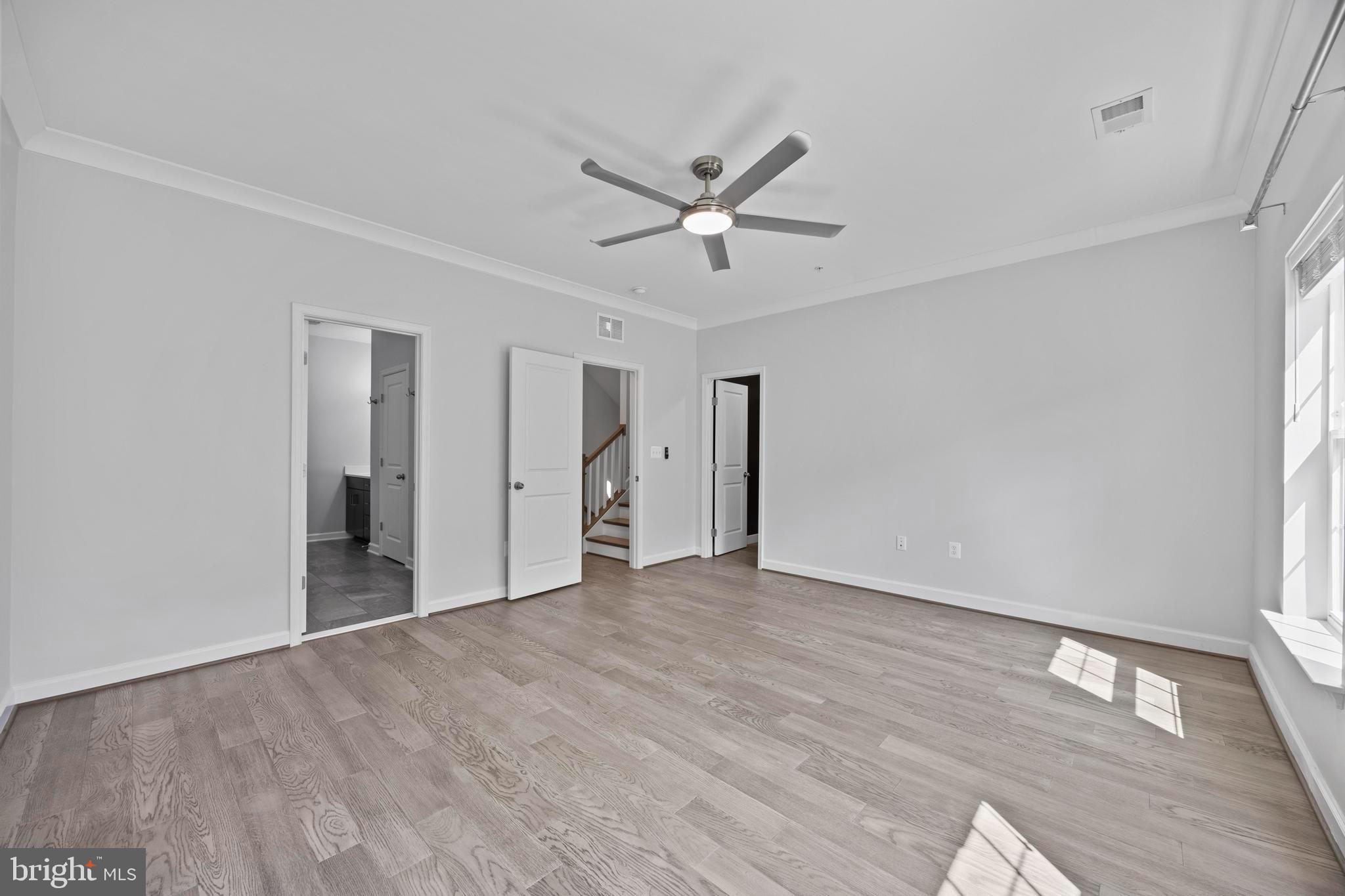 POTOMAC OVERLOOK CONDO - Residential