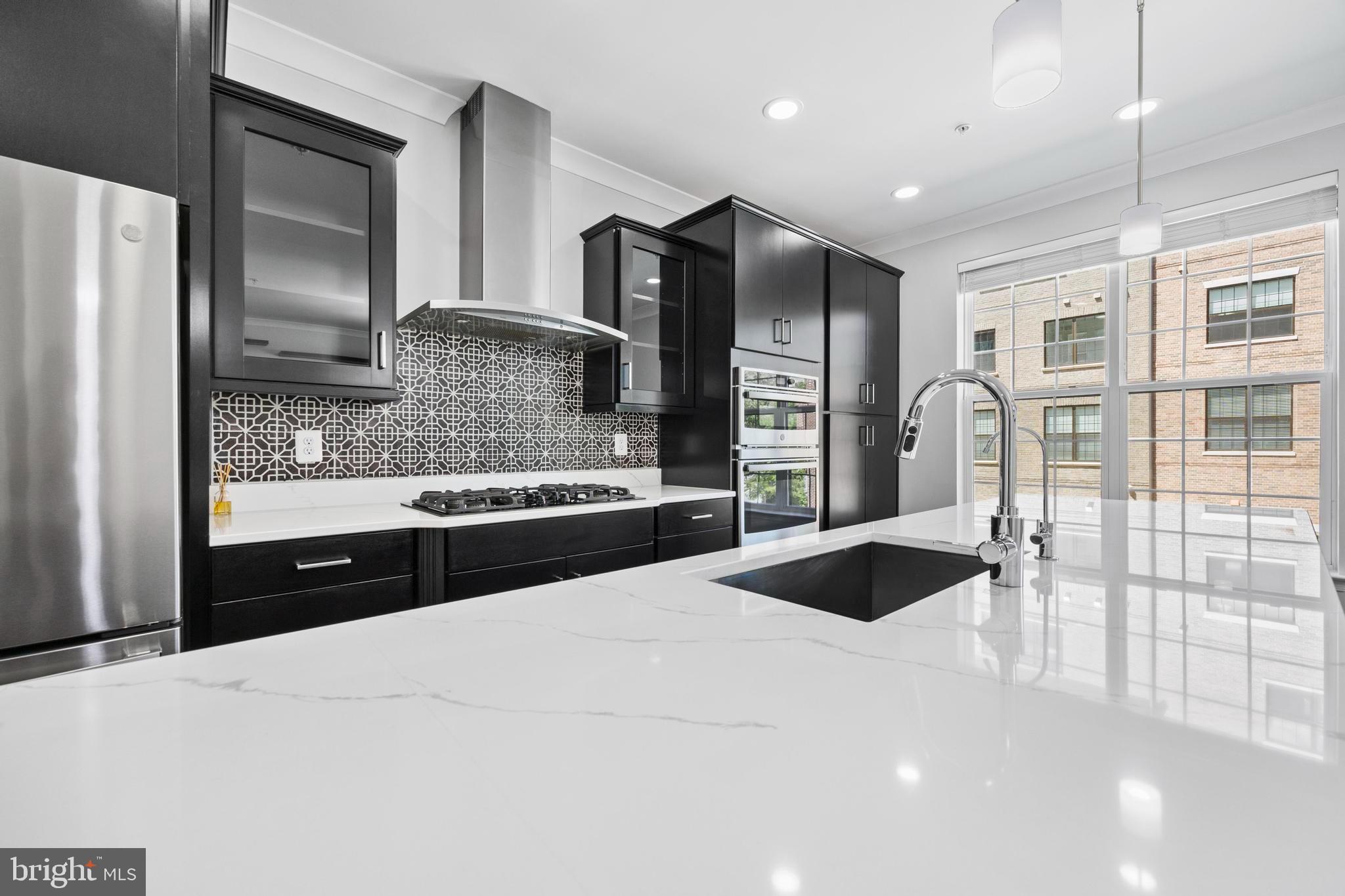POTOMAC OVERLOOK CONDO - Residential
