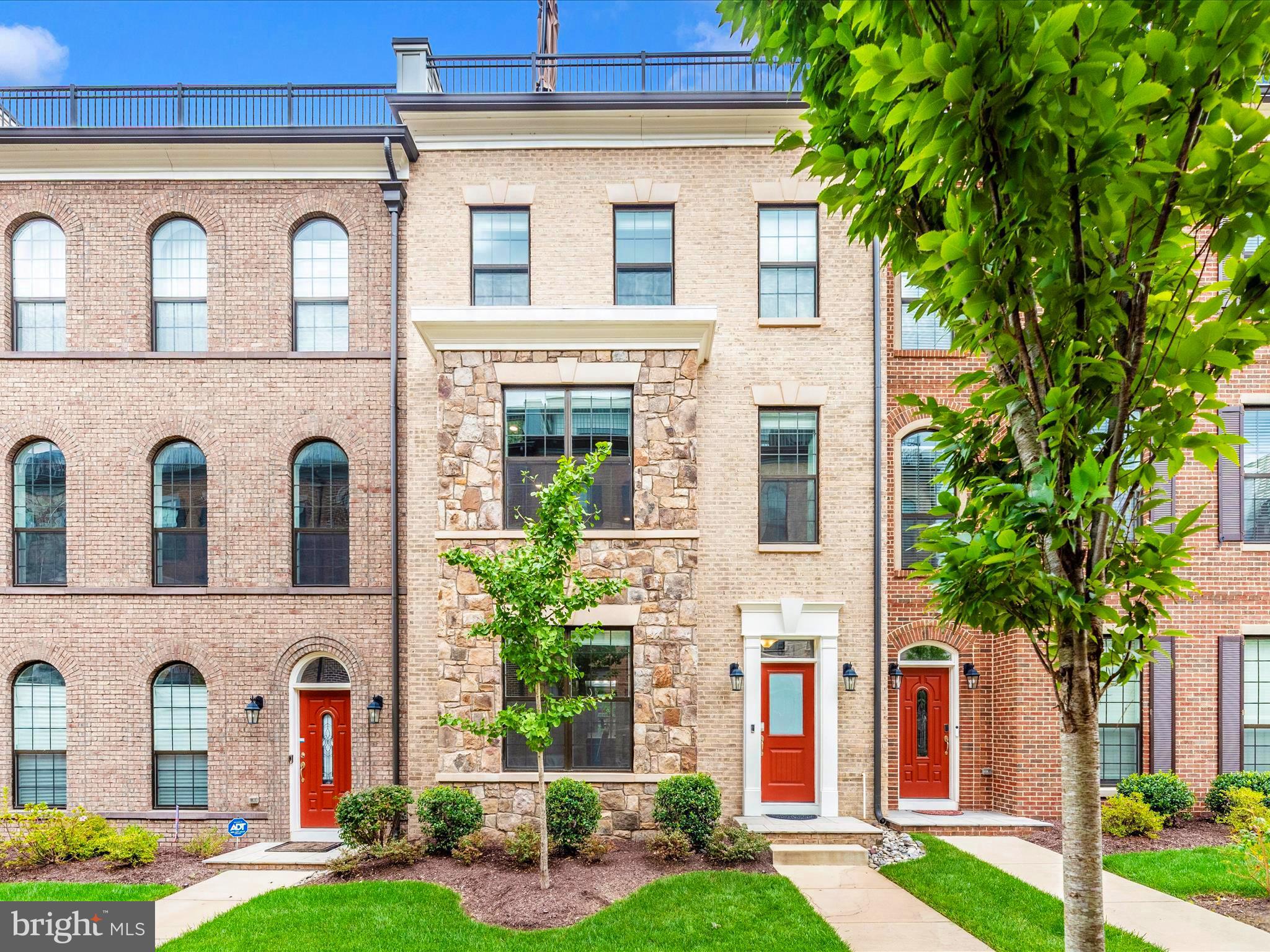 POTOMAC OVERLOOK CONDO - Residential