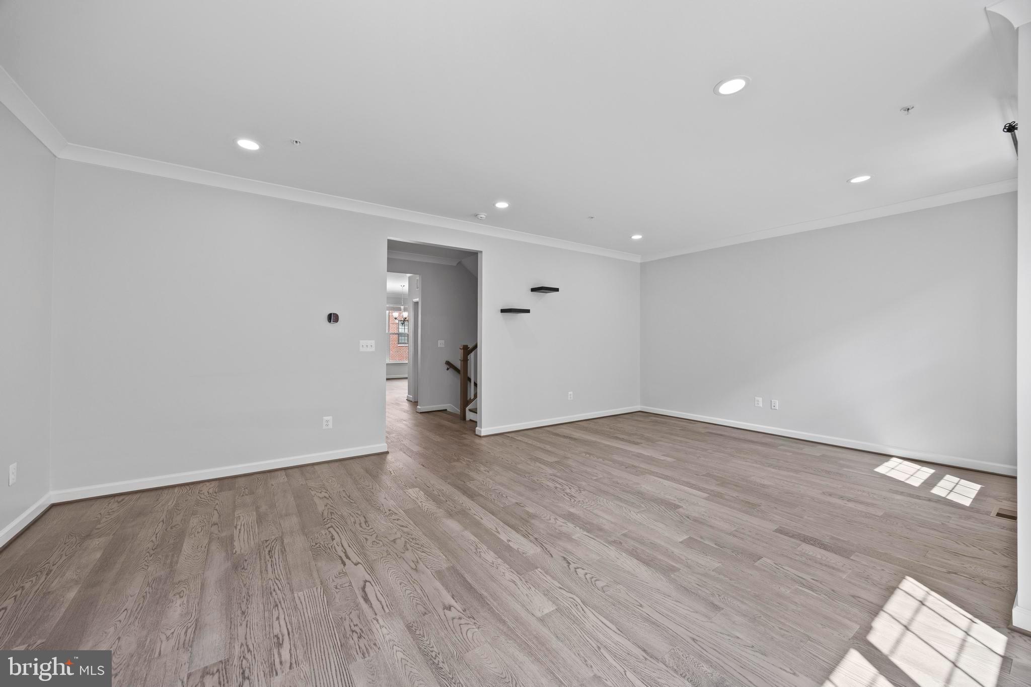 POTOMAC OVERLOOK CONDO - Residential