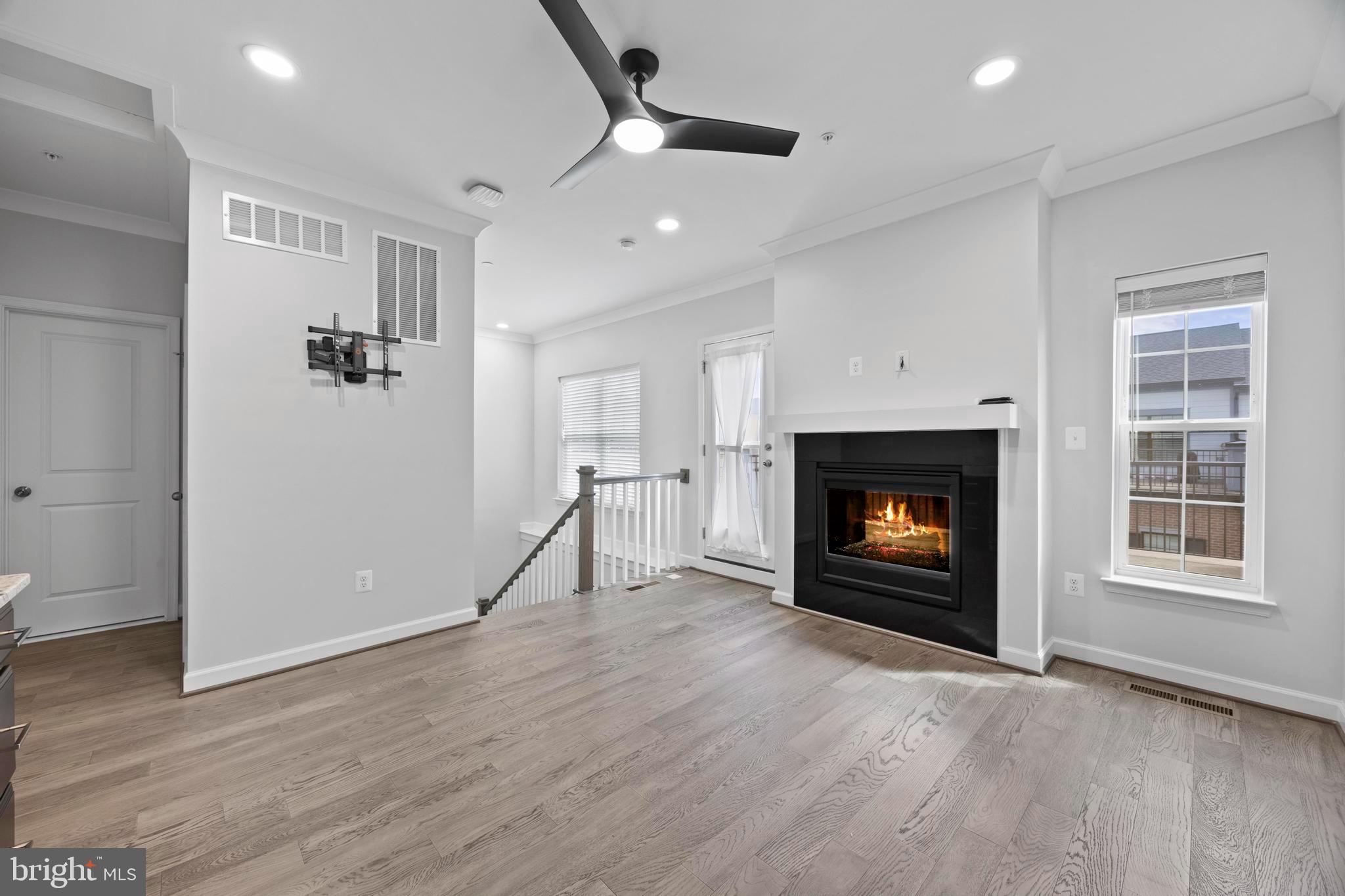 POTOMAC OVERLOOK CONDO - Residential