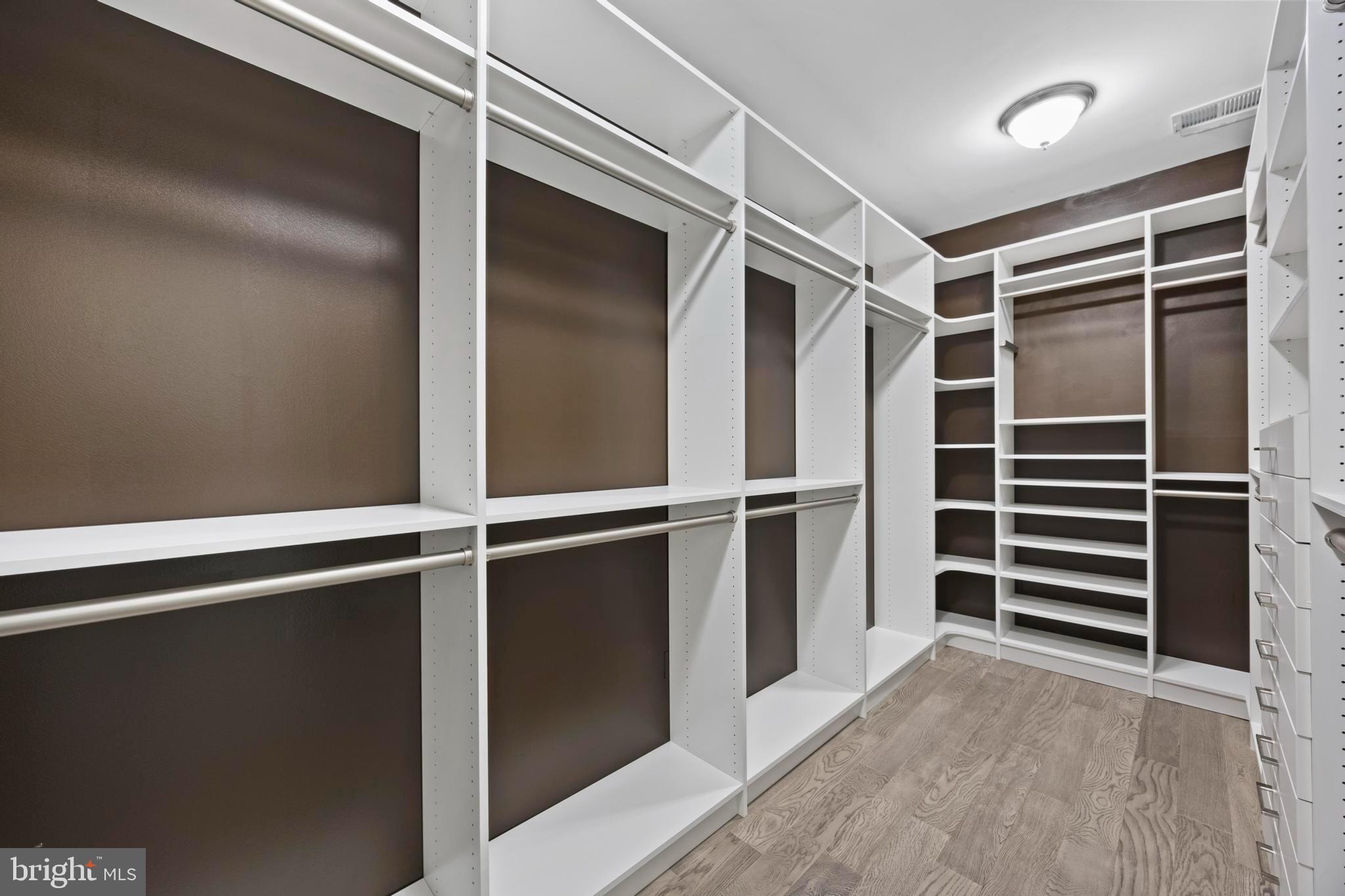 POTOMAC OVERLOOK CONDO - Residential
