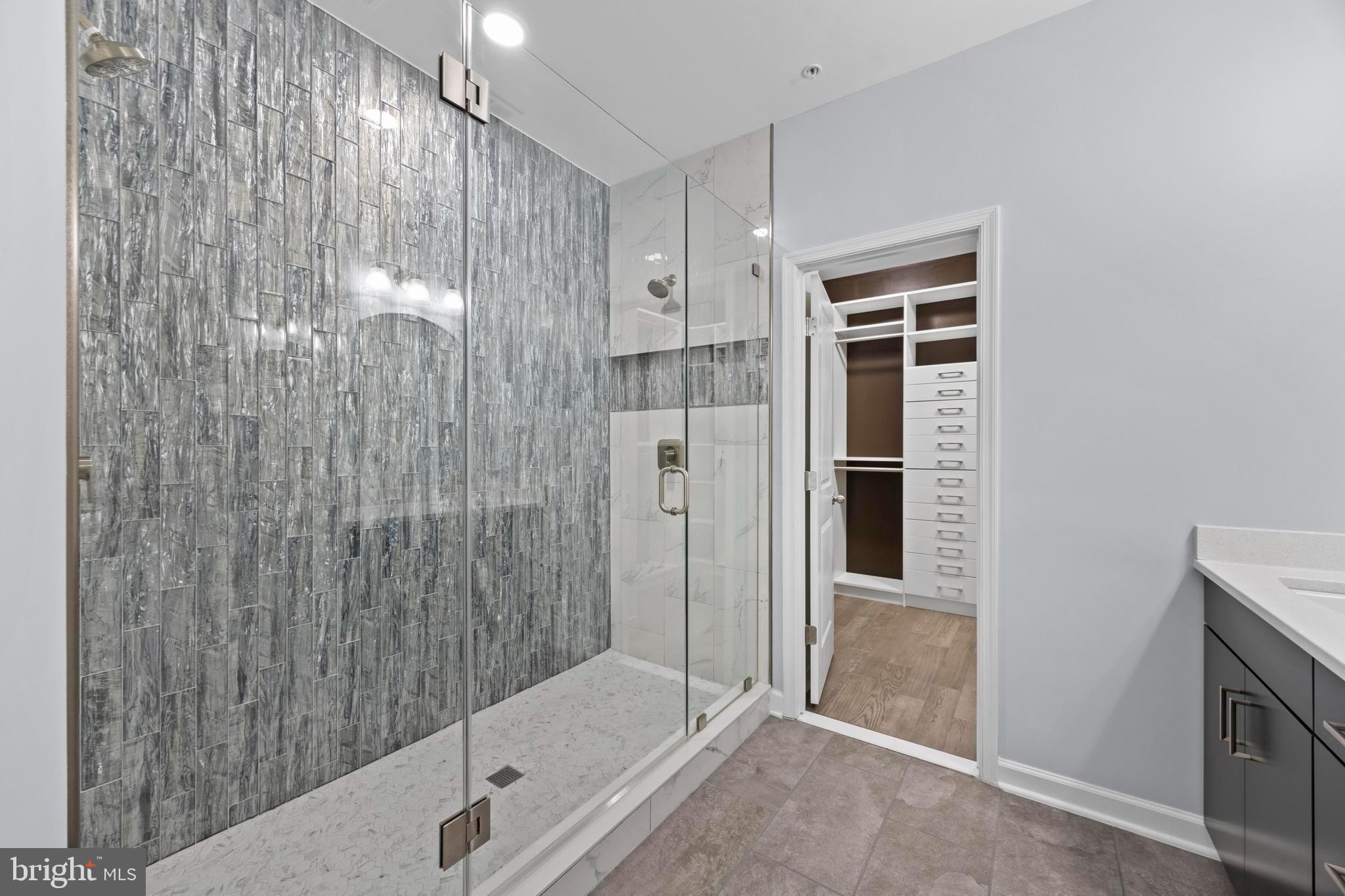 POTOMAC OVERLOOK CONDO - Residential
