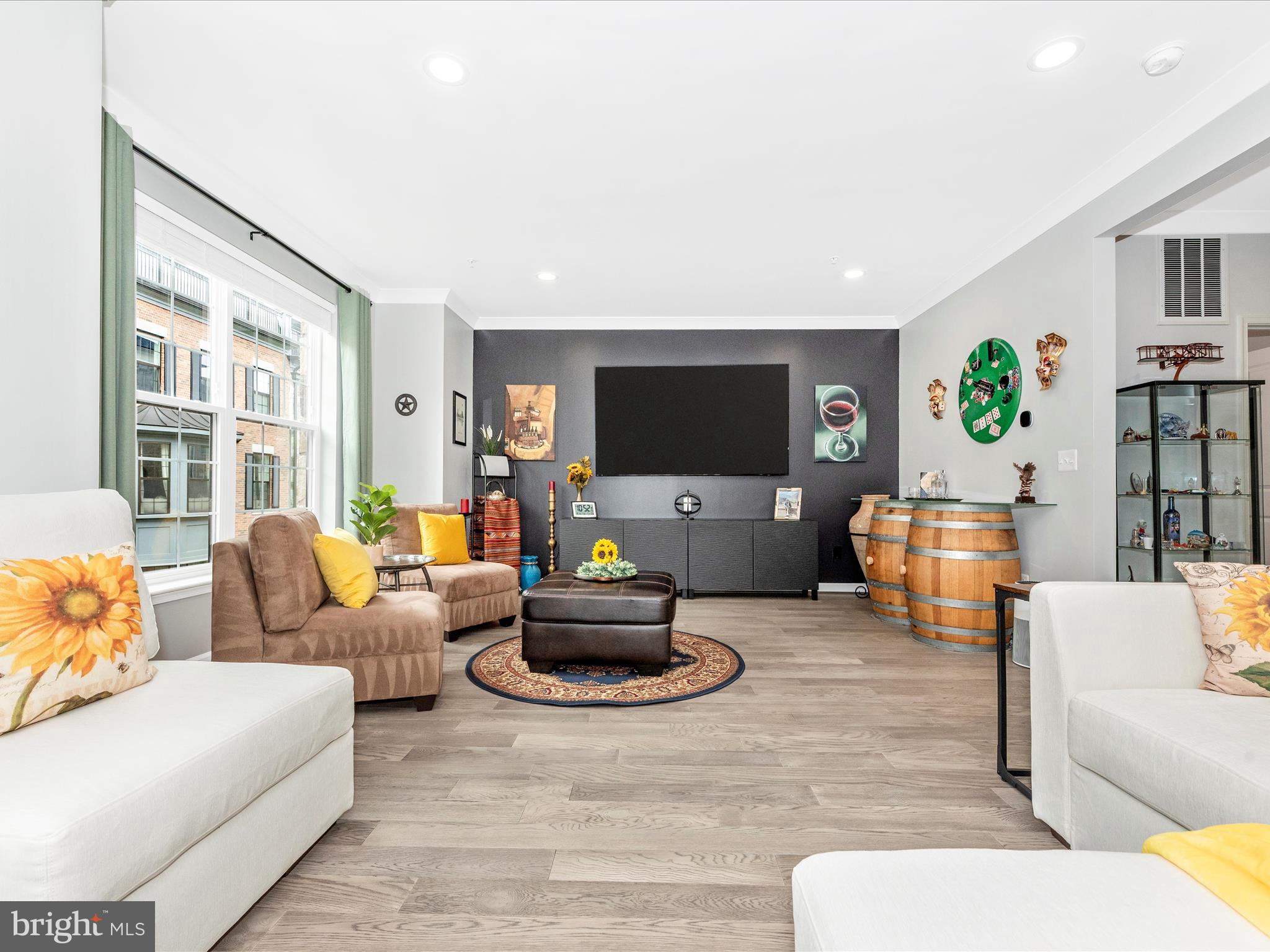 POTOMAC OVERLOOK CONDO - Residential