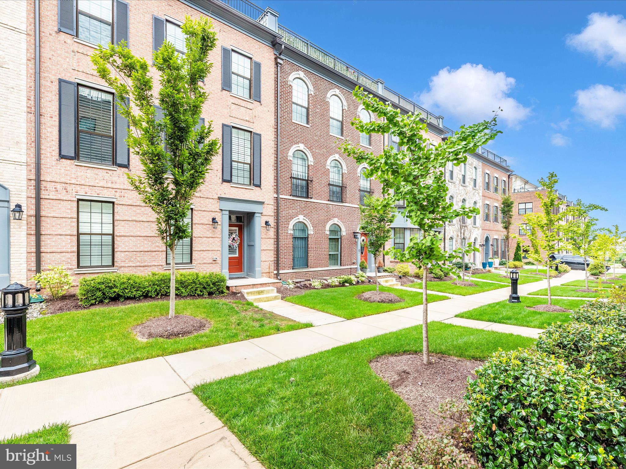 POTOMAC OVERLOOK CONDO - Residential