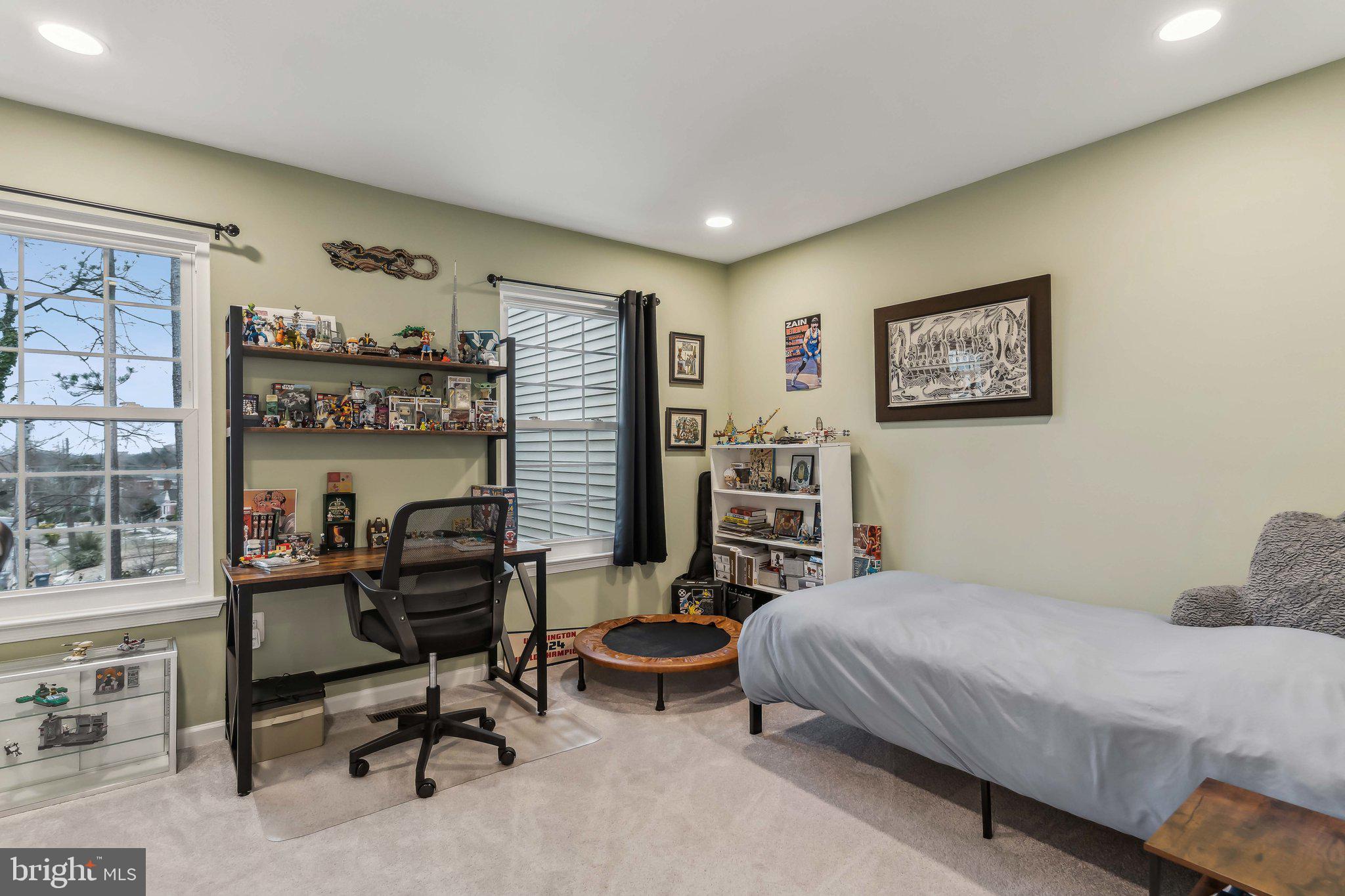 FALLS CHURCH - Residential