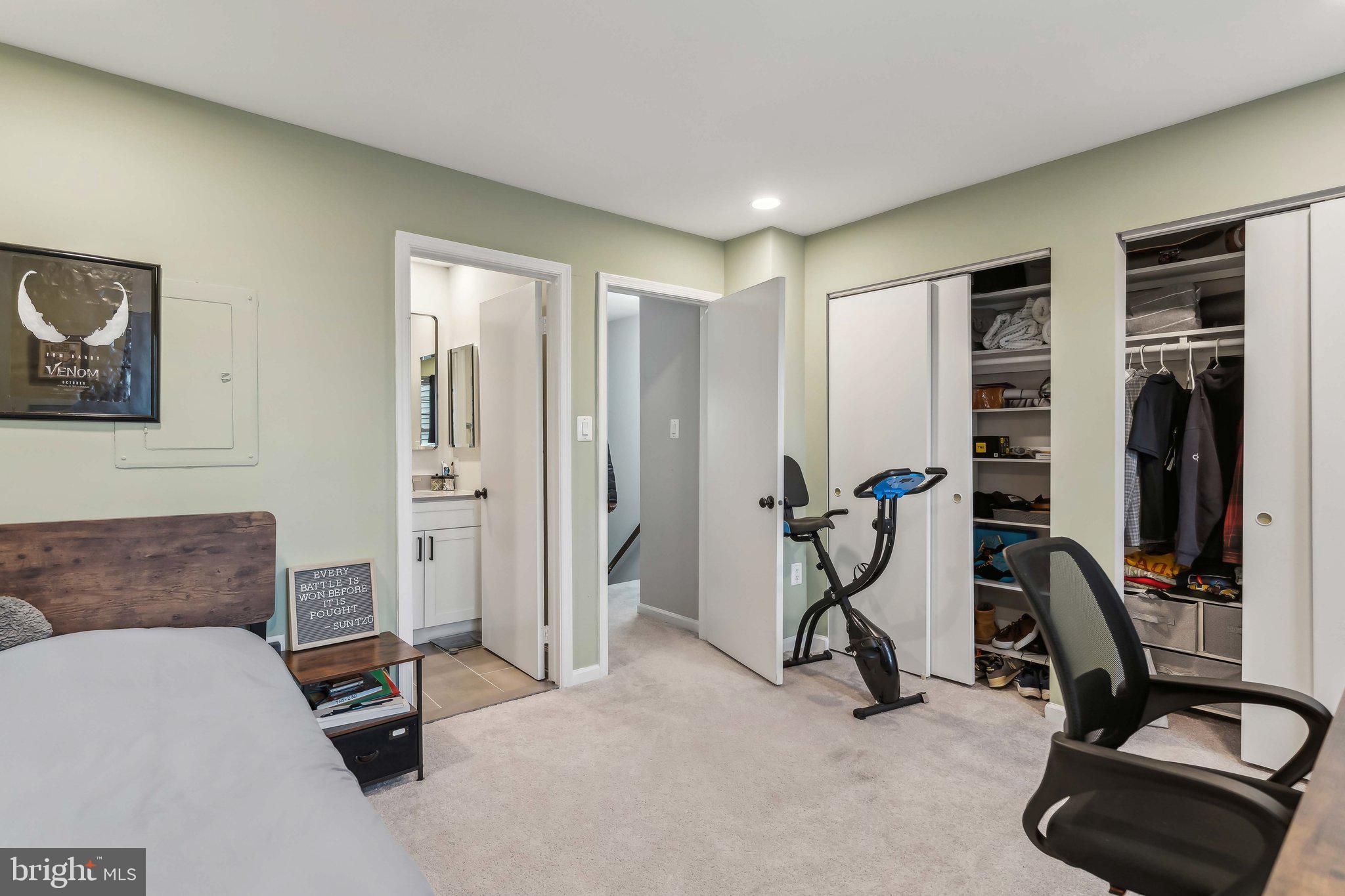 FALLS CHURCH - Residential