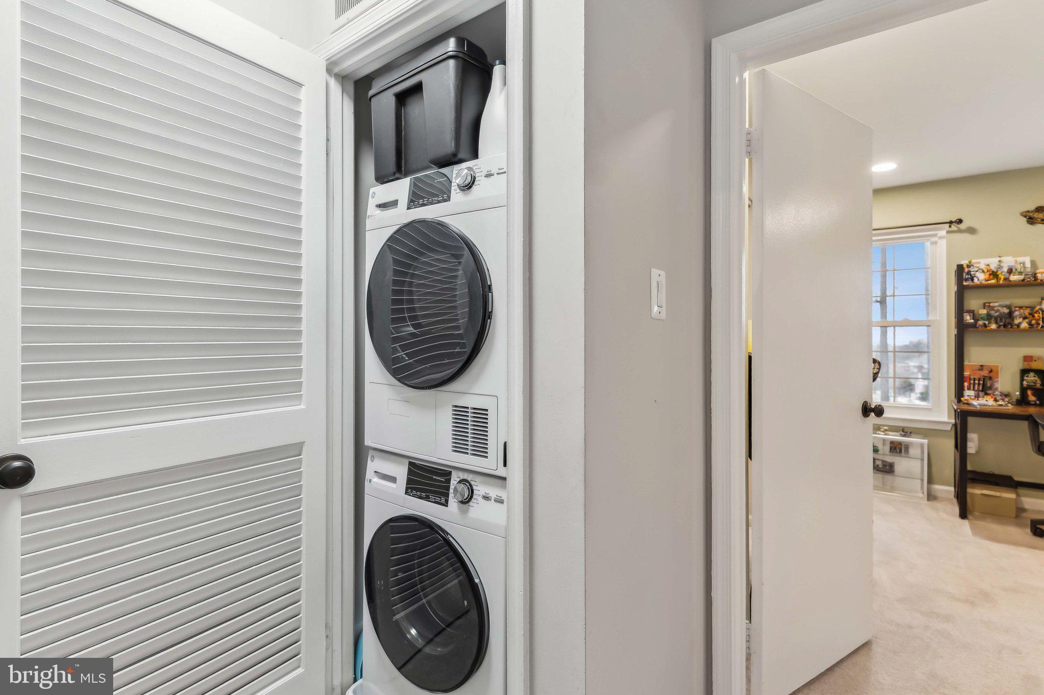 FALLS CHURCH - Residential