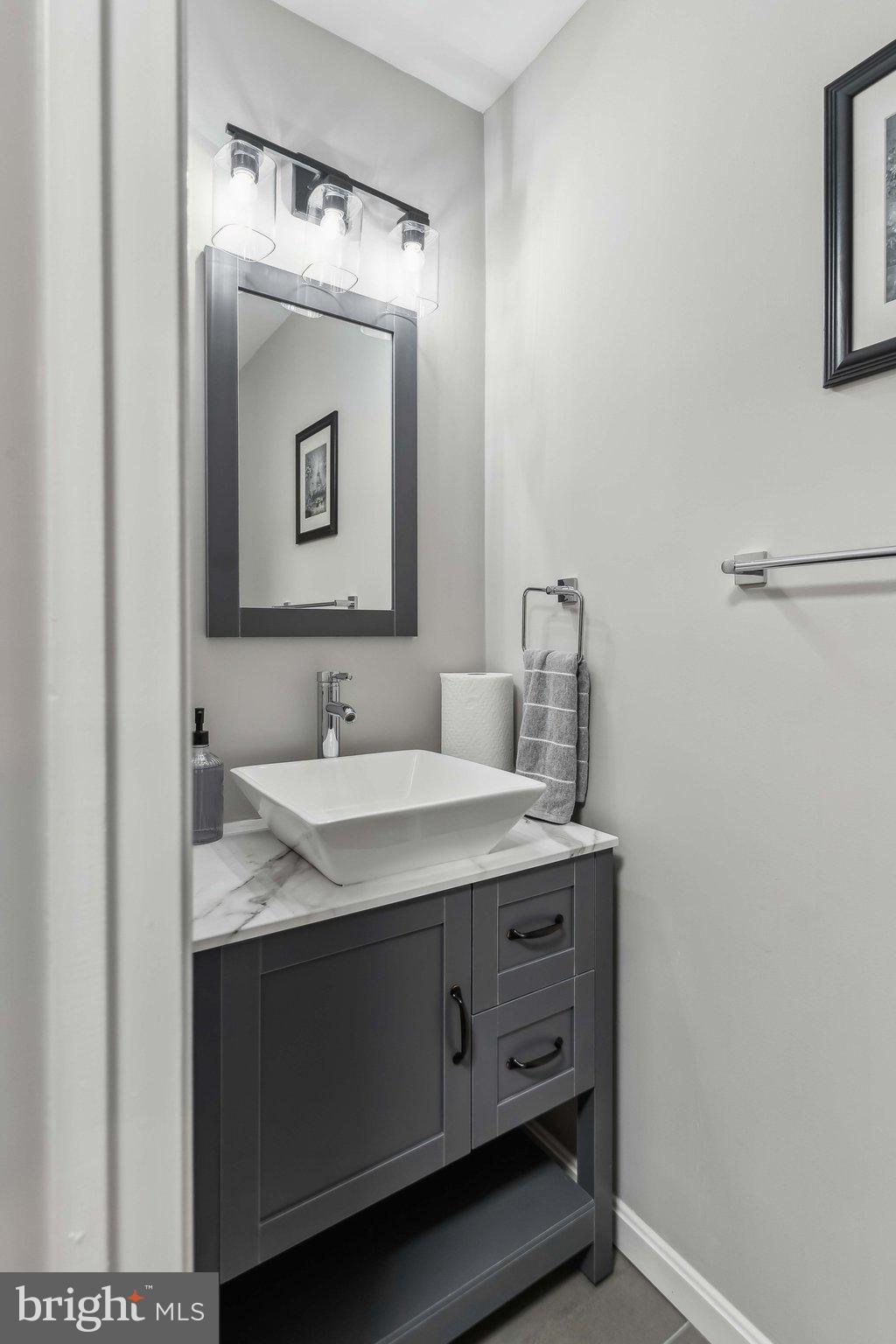 FALLS CHURCH - Residential