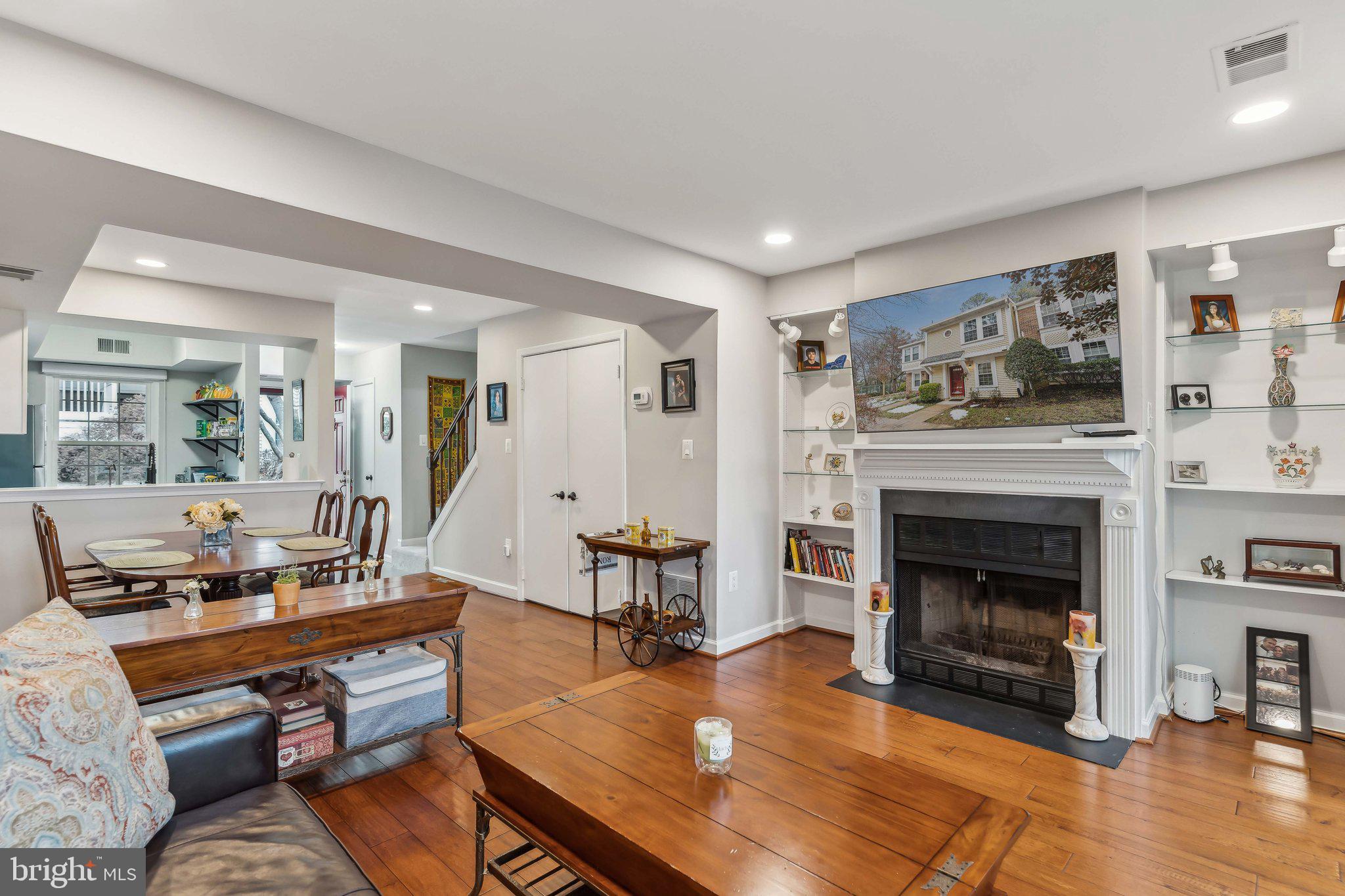 FALLS CHURCH - Residential