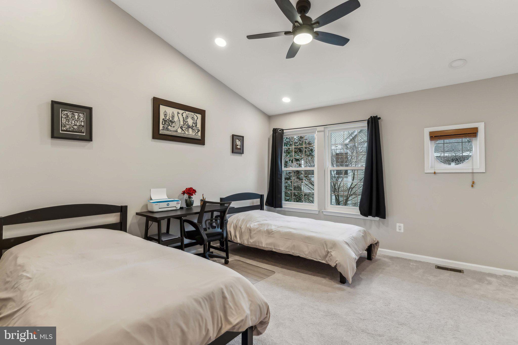 FALLS CHURCH - Residential