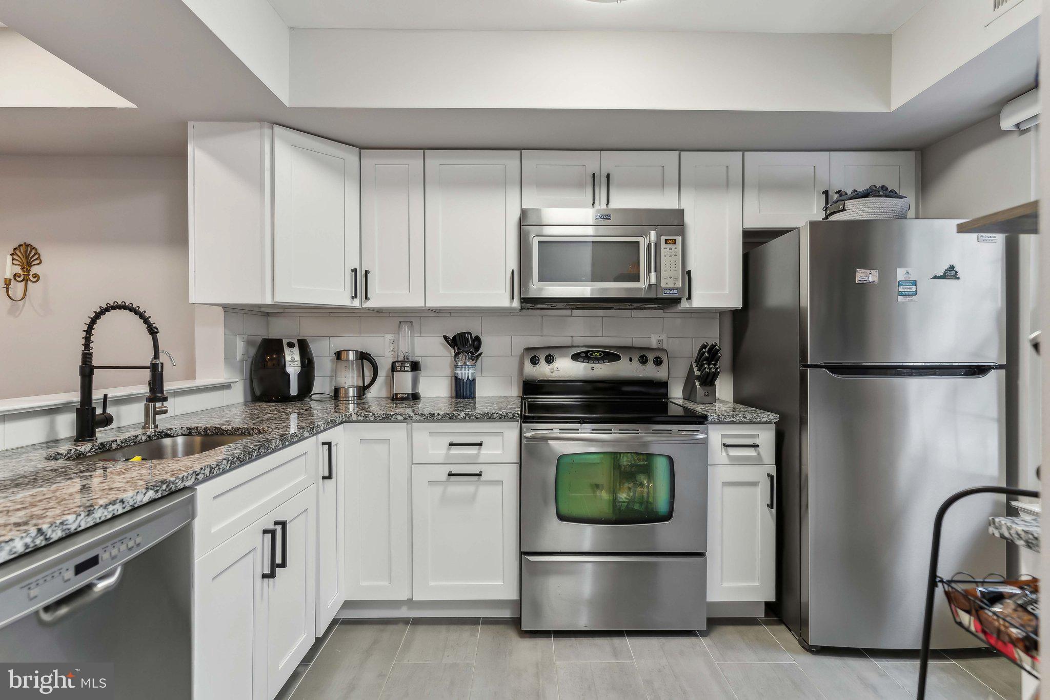 FALLS CHURCH - Residential