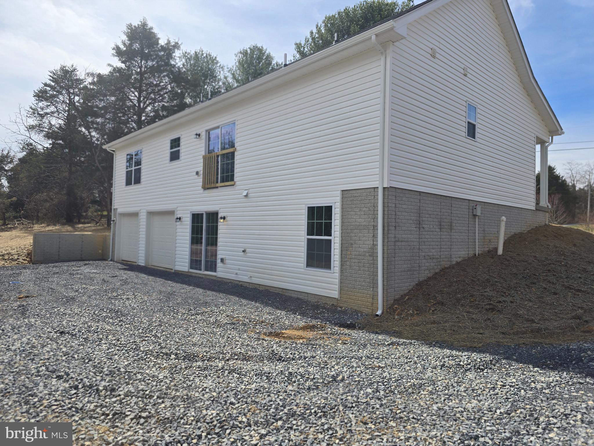 HIDDEN RIVER - Residential