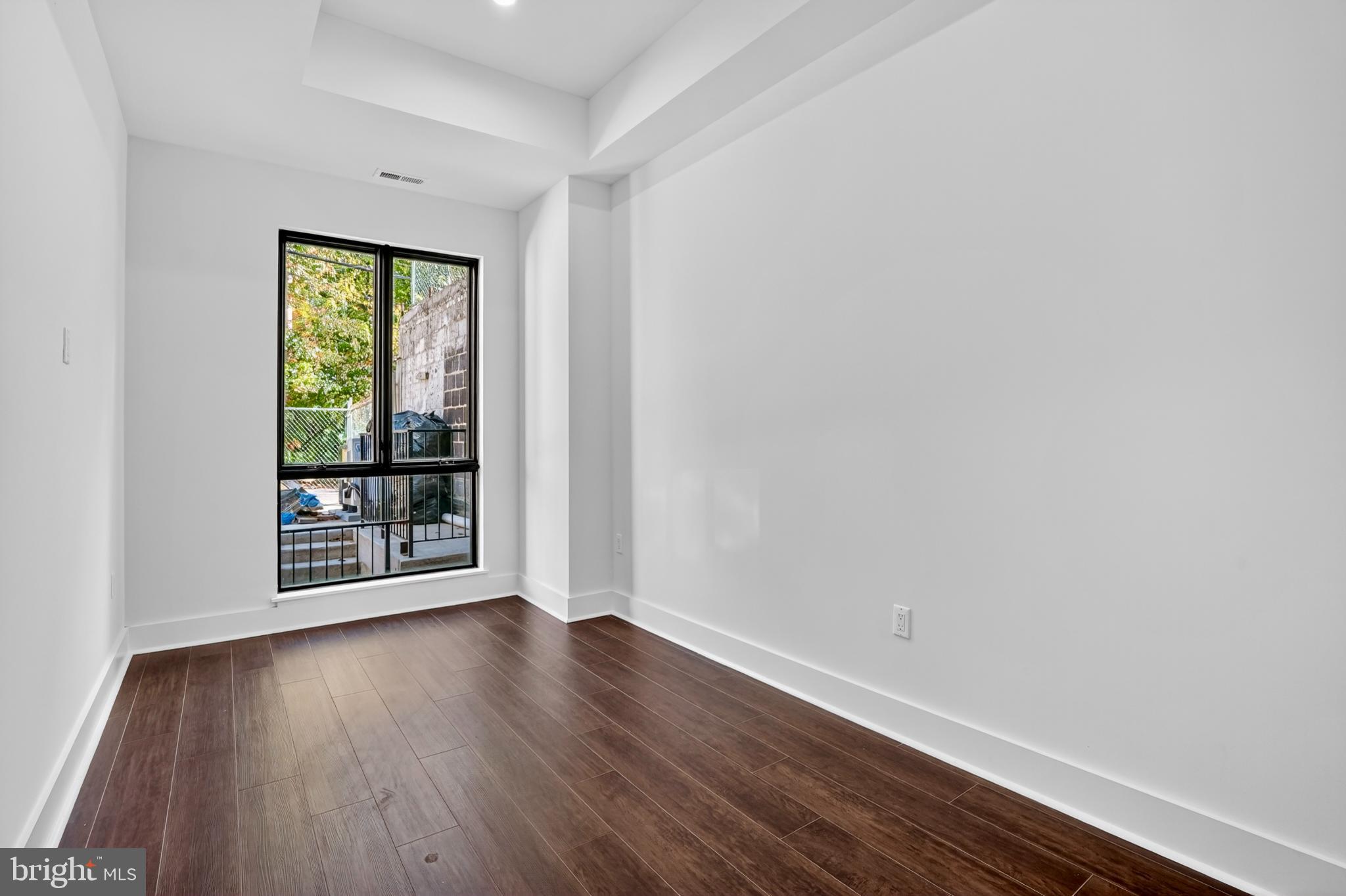 TAKOMA - Residential Income