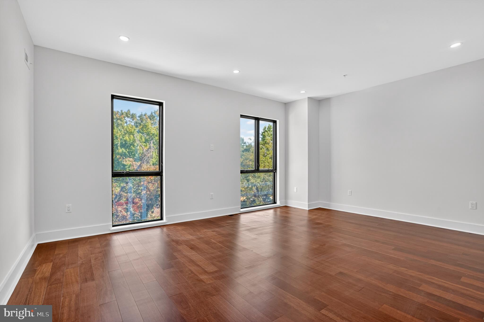 TAKOMA - Residential Income