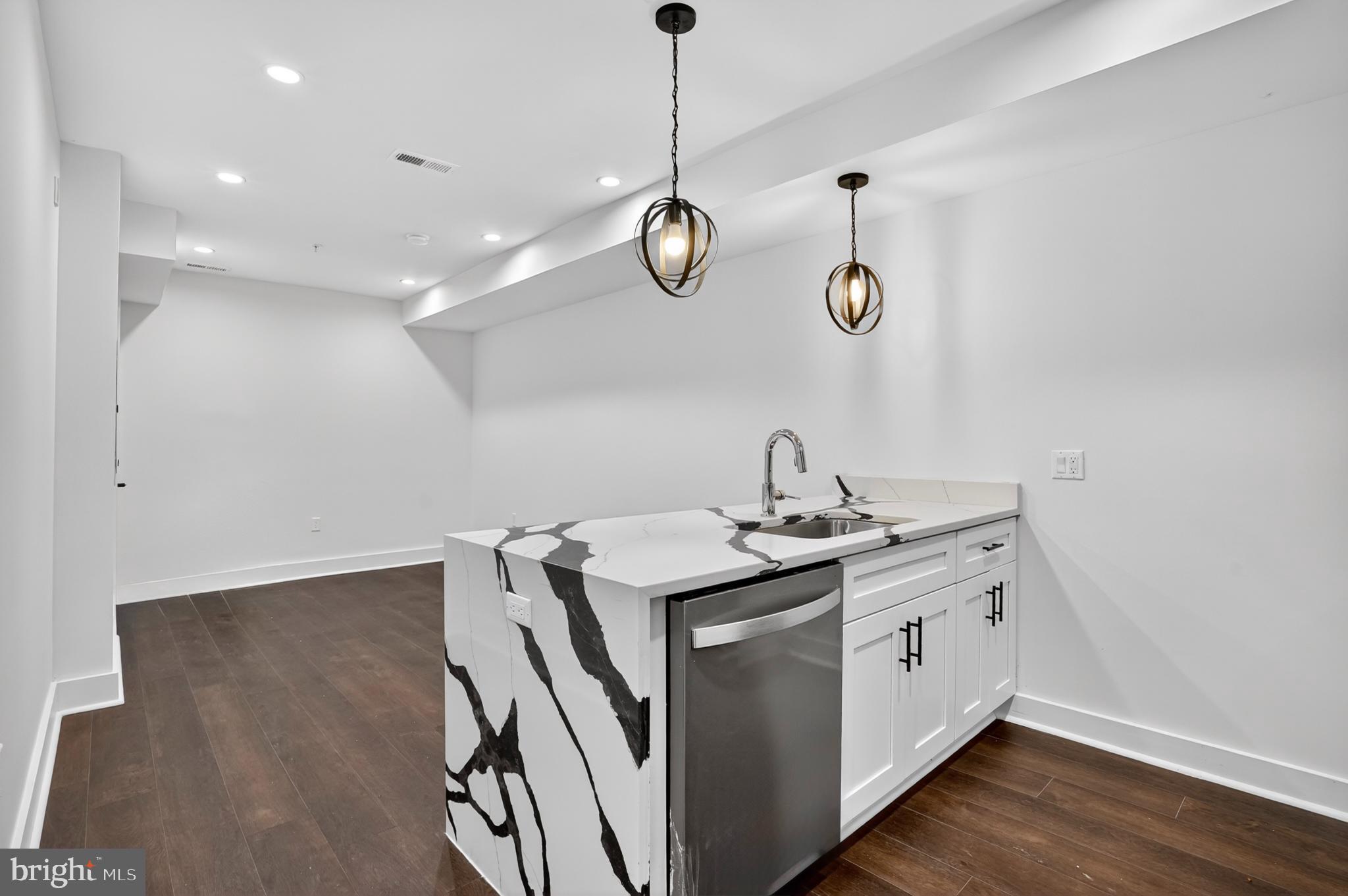 TAKOMA - Residential Income