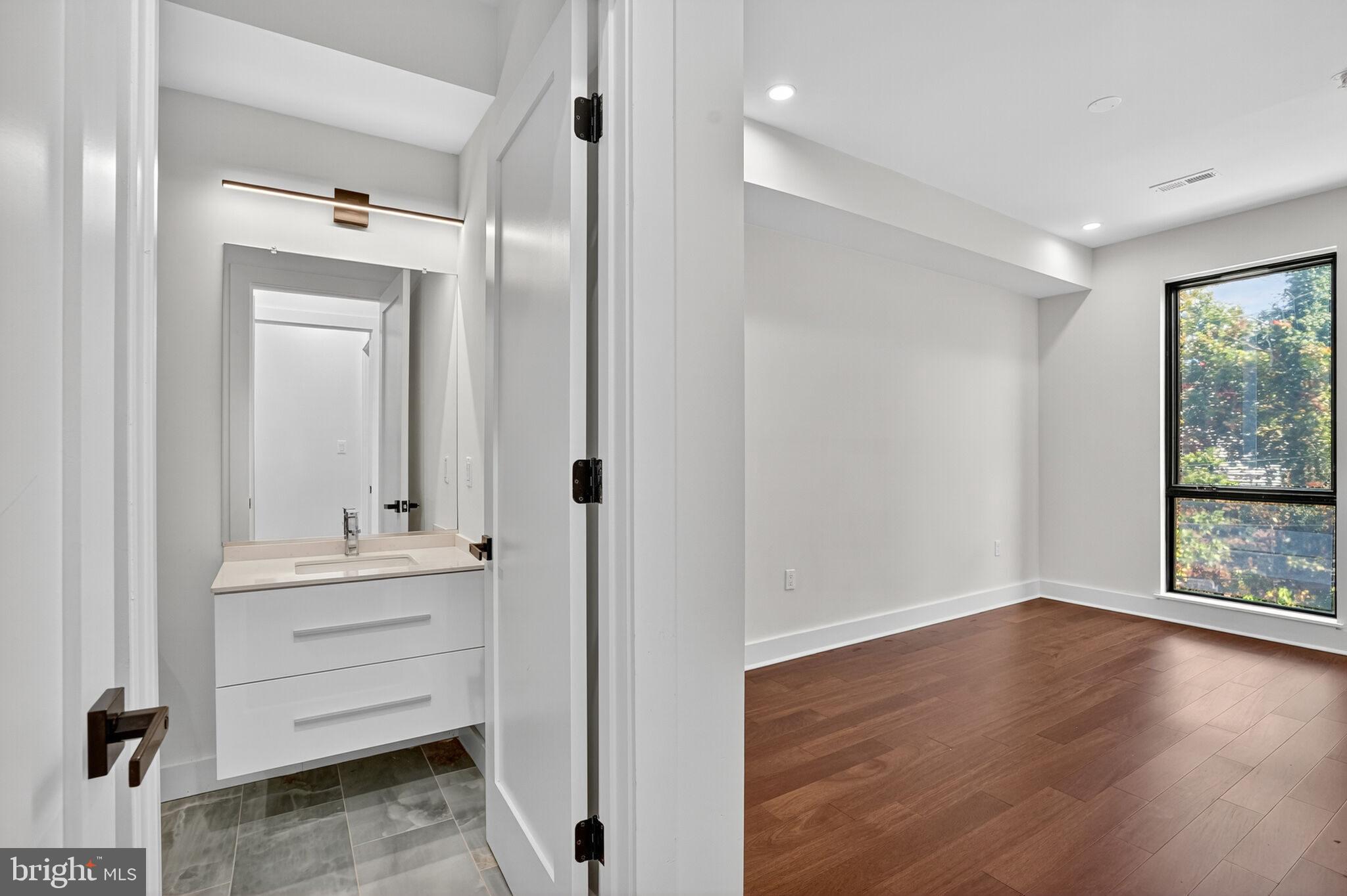 TAKOMA - Residential Income