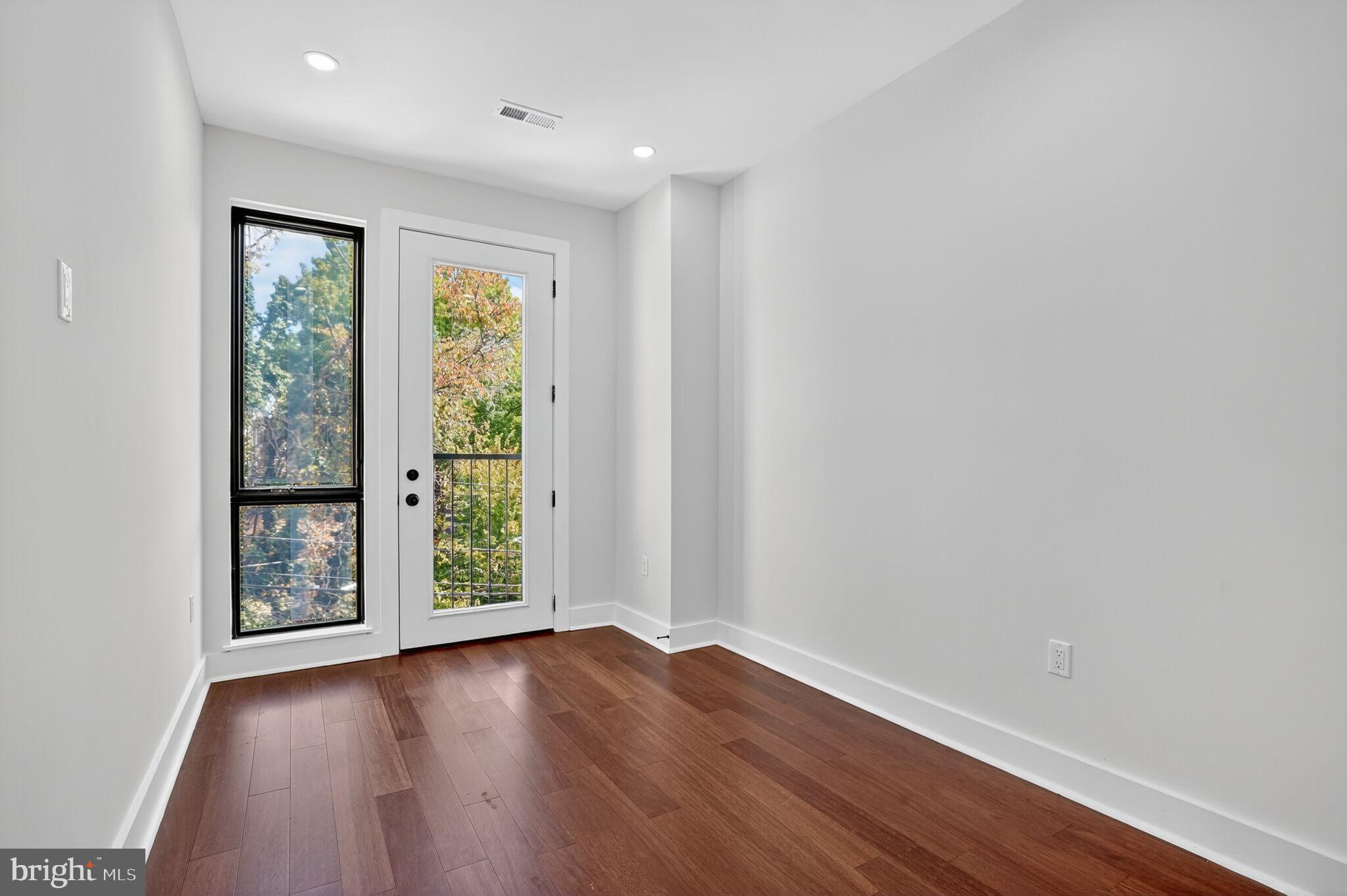 TAKOMA - Residential Income