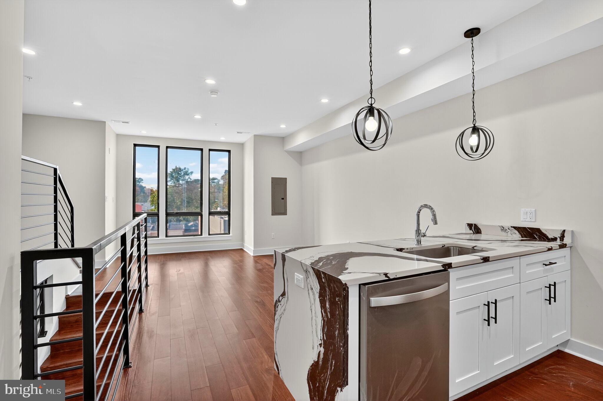 TAKOMA - Residential Income