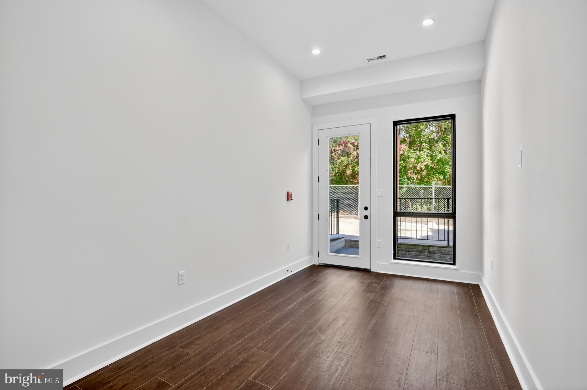 TAKOMA - Residential Income